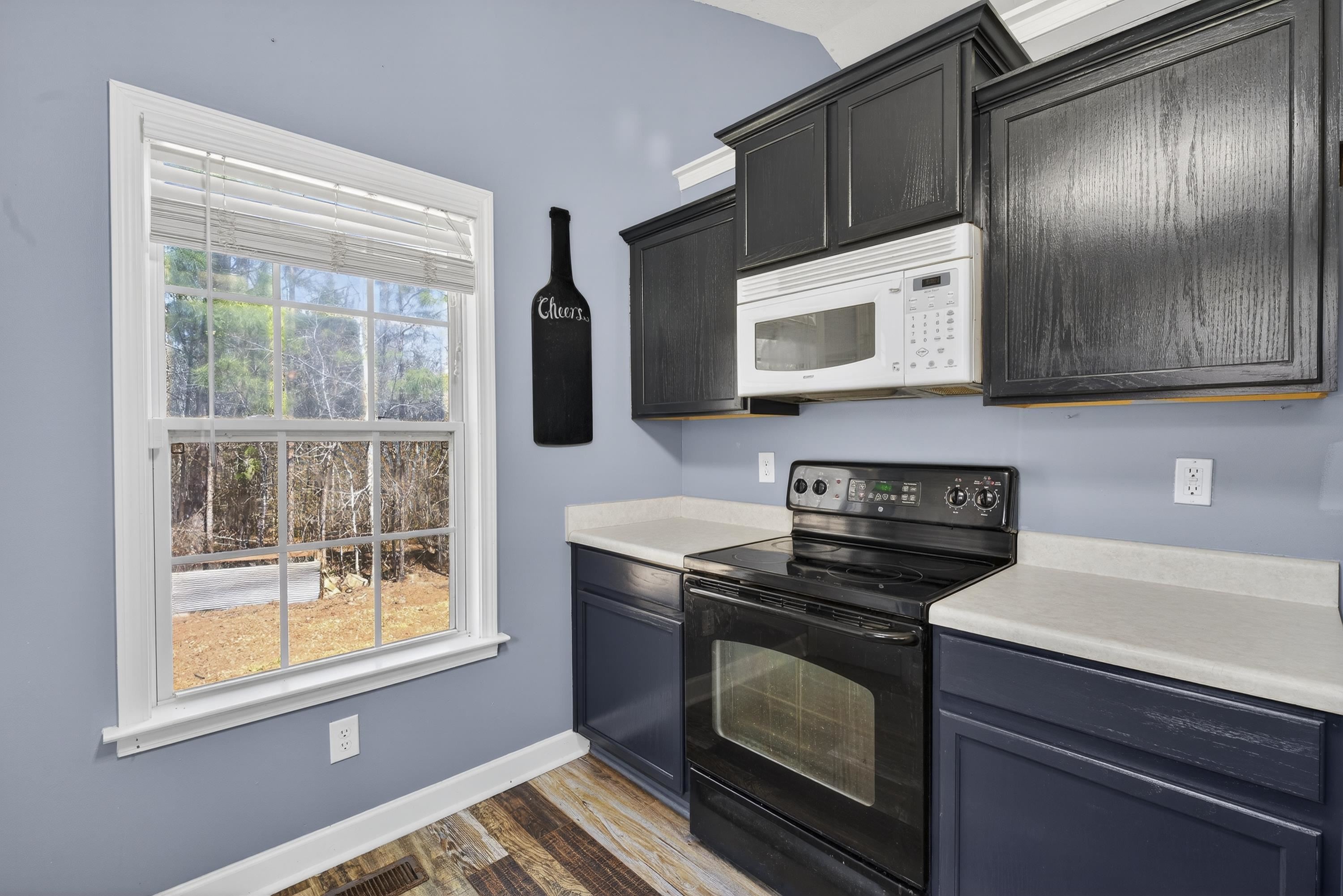 180 ANCHOR POINT DRIVE