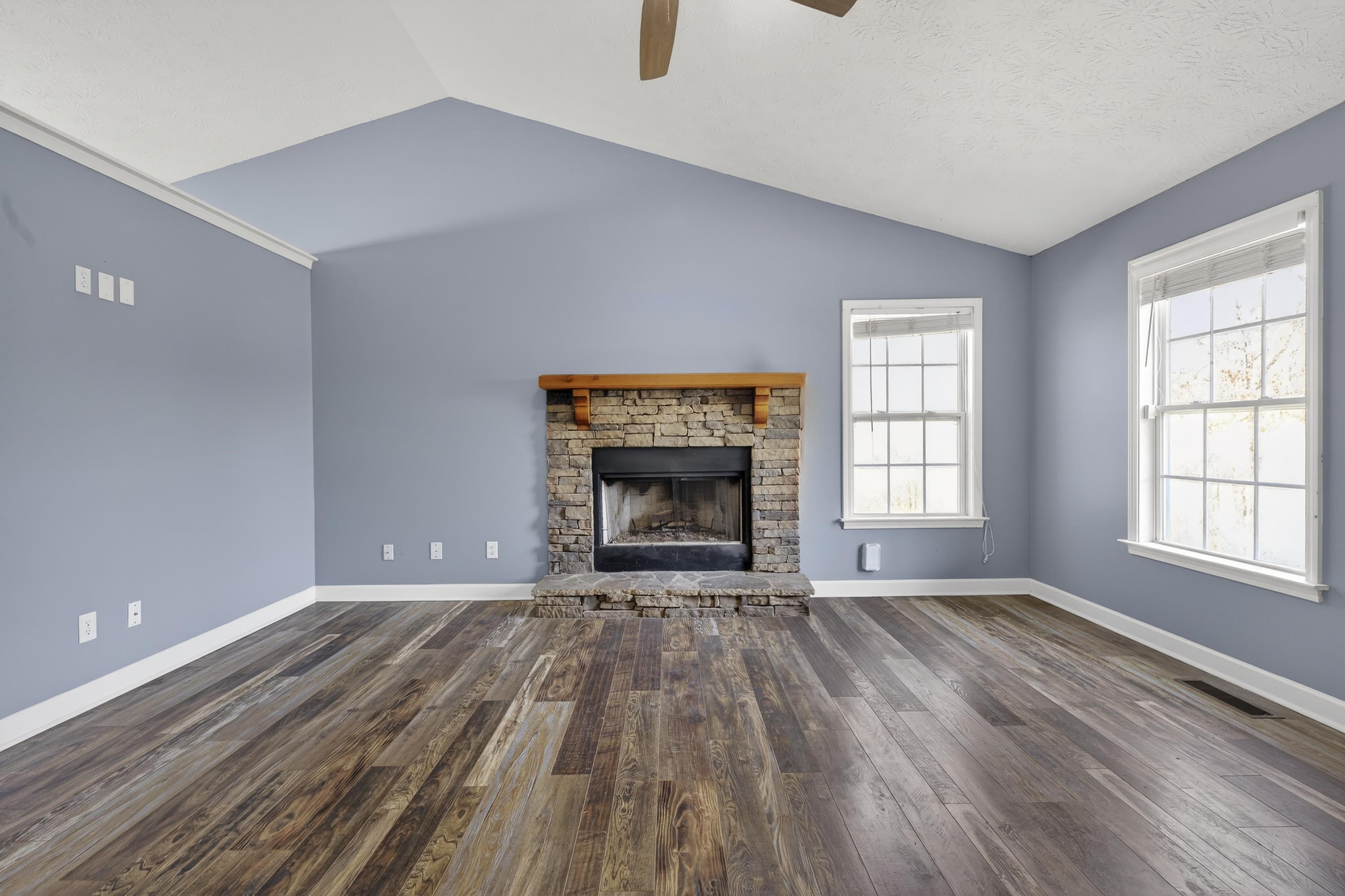 180 ANCHOR POINT DRIVE