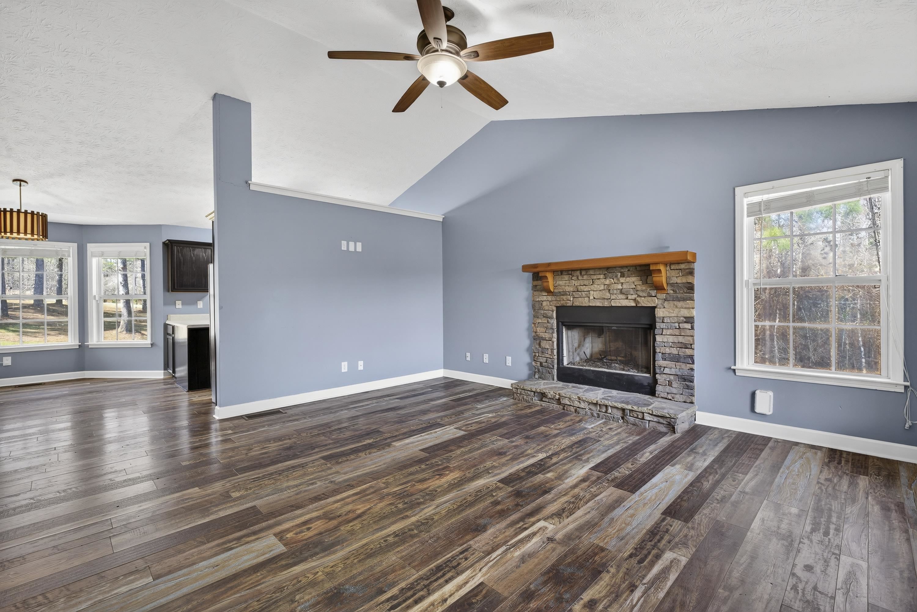 180 ANCHOR POINT DRIVE