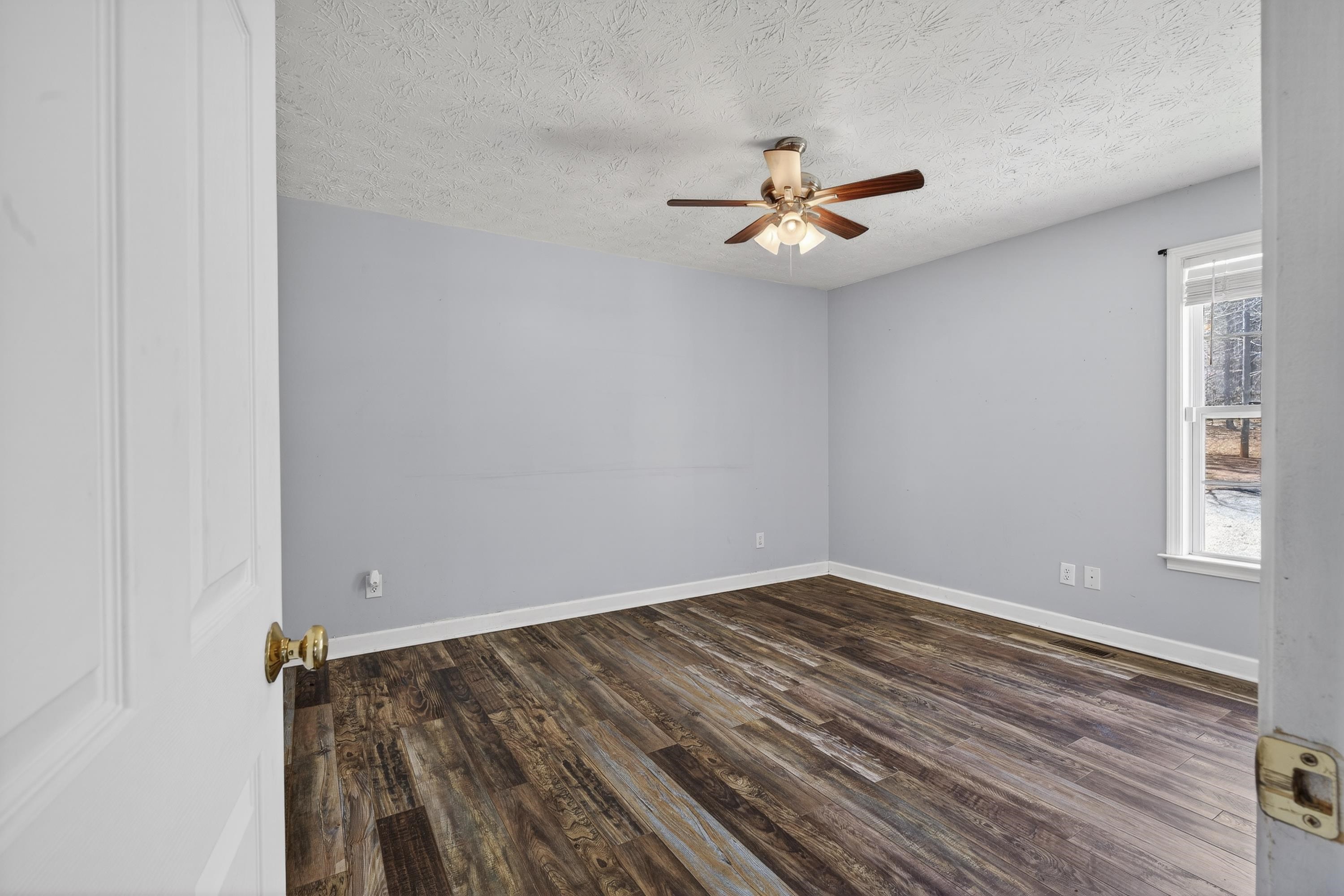 180 ANCHOR POINT DRIVE