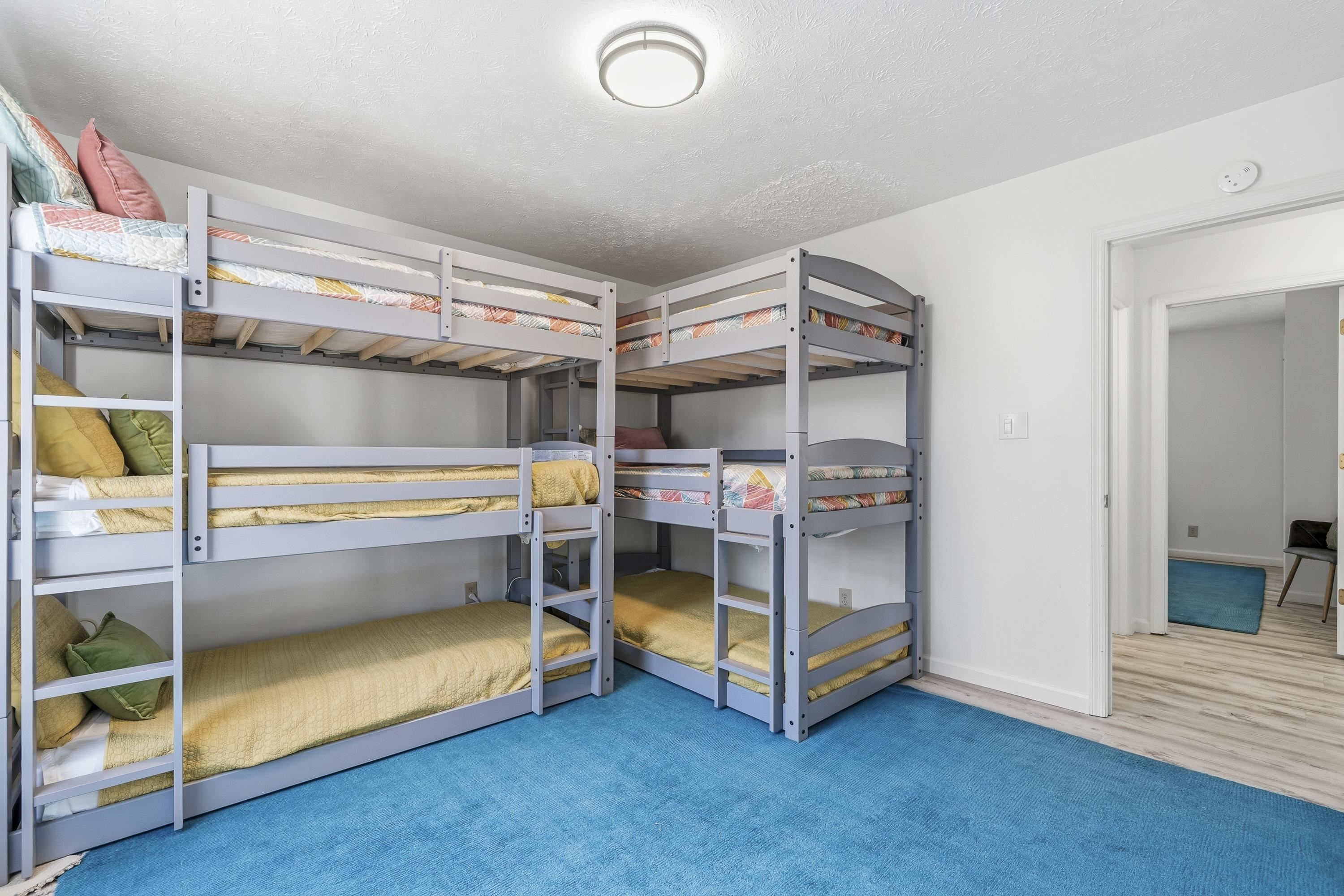 268 W RIVER BEND DRIVE