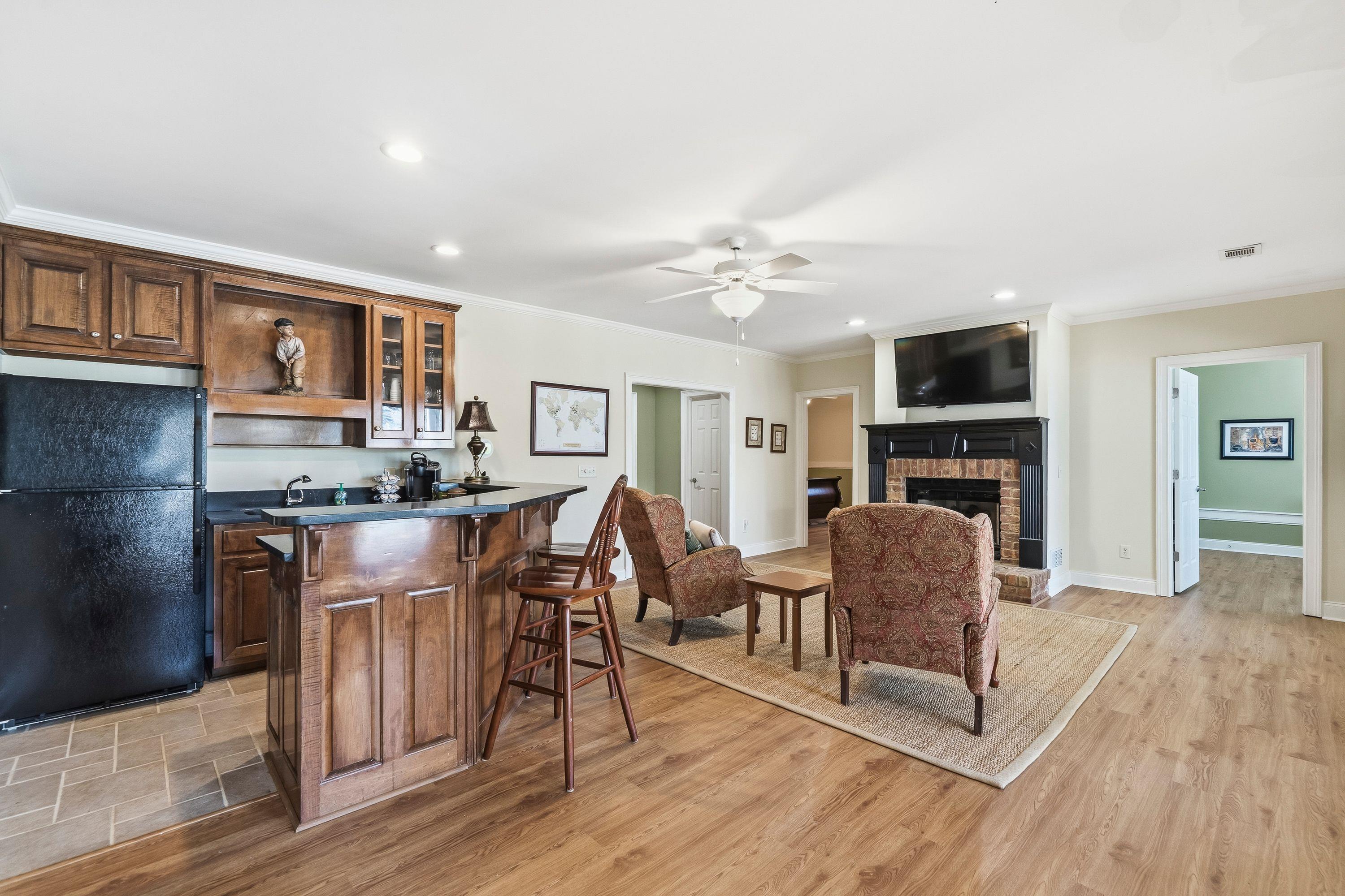 1180 CLUB COVE DRIVE