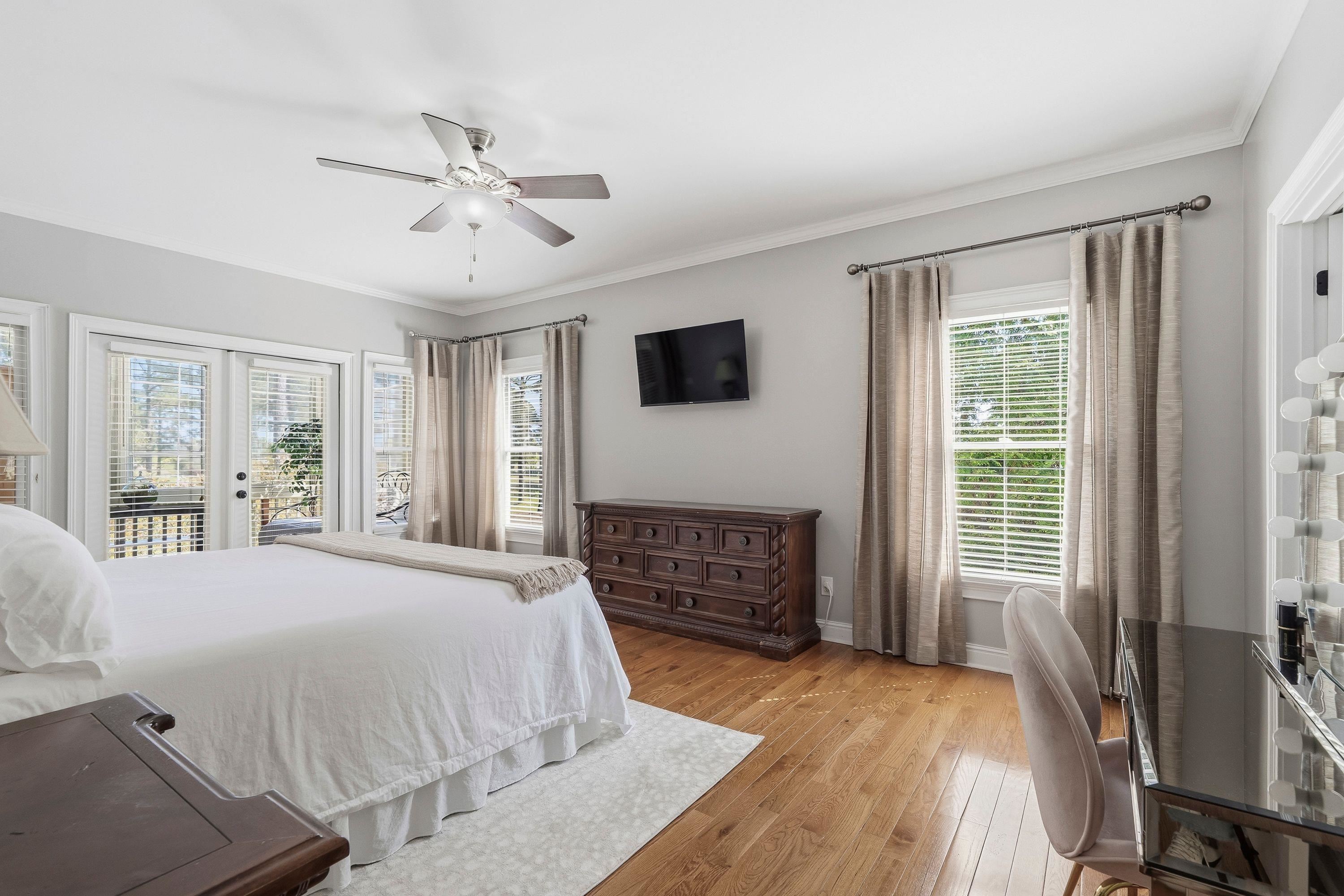 137 IRON HORSE DRIVE