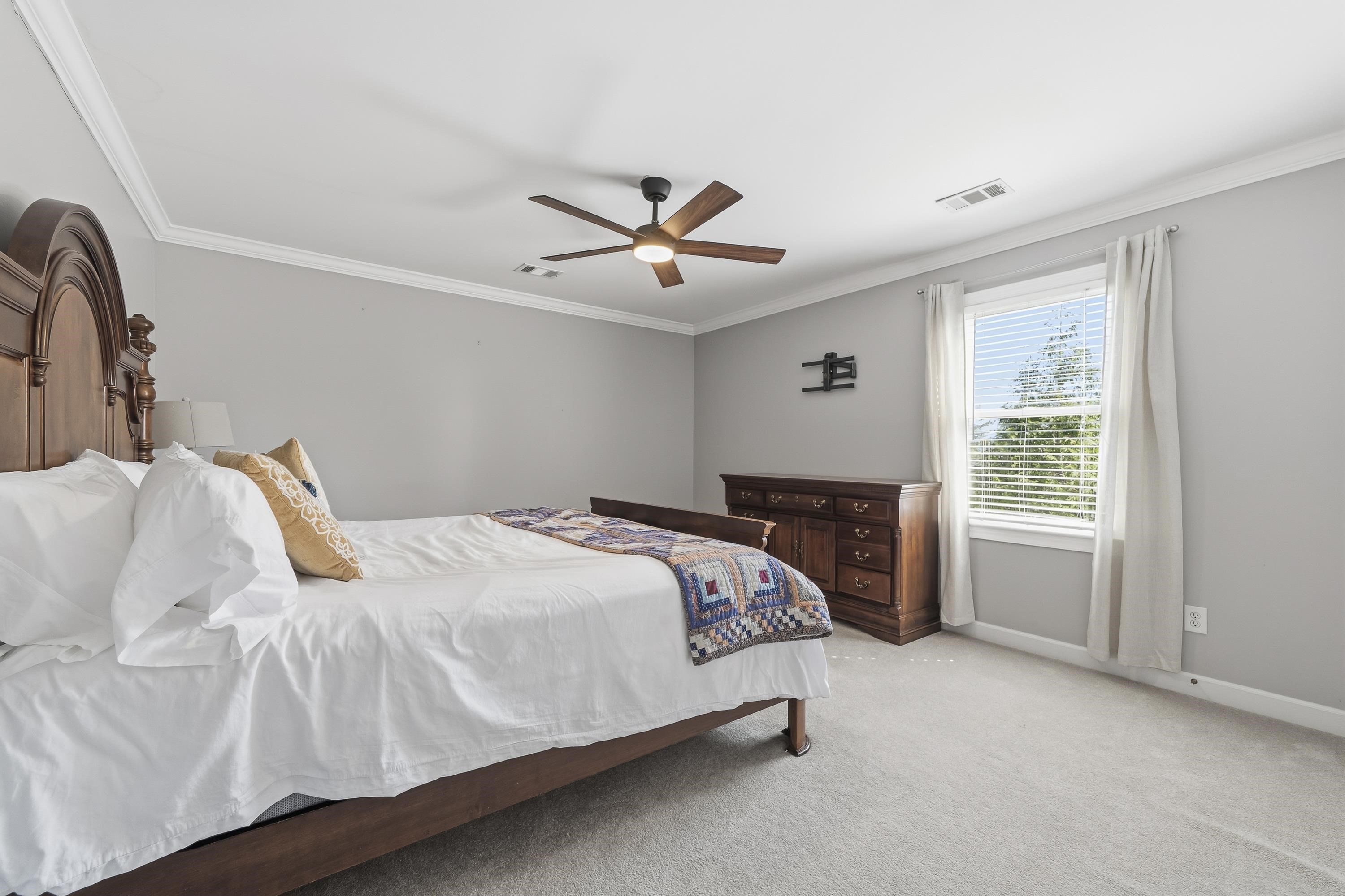 137 IRON HORSE DRIVE