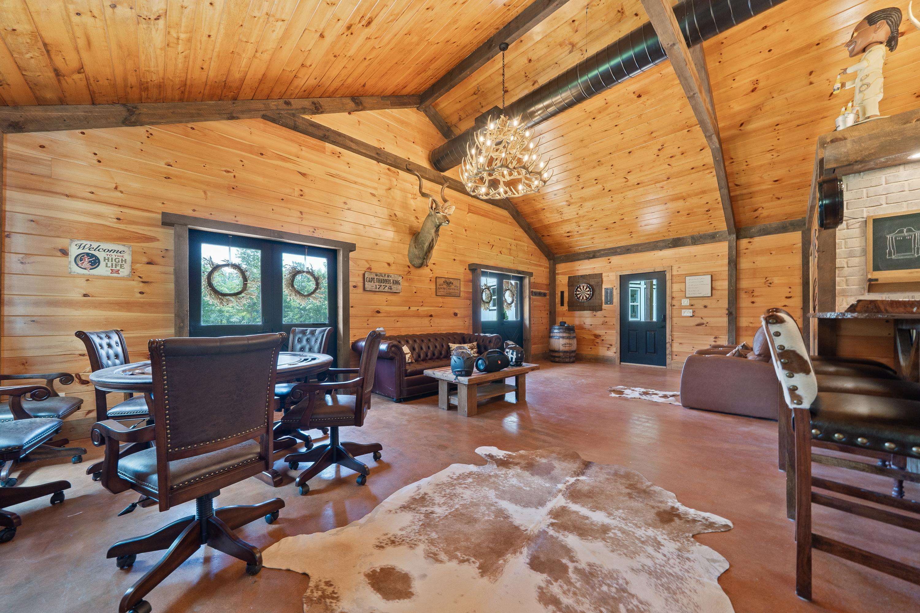 5880 MADISON HIGHWAY