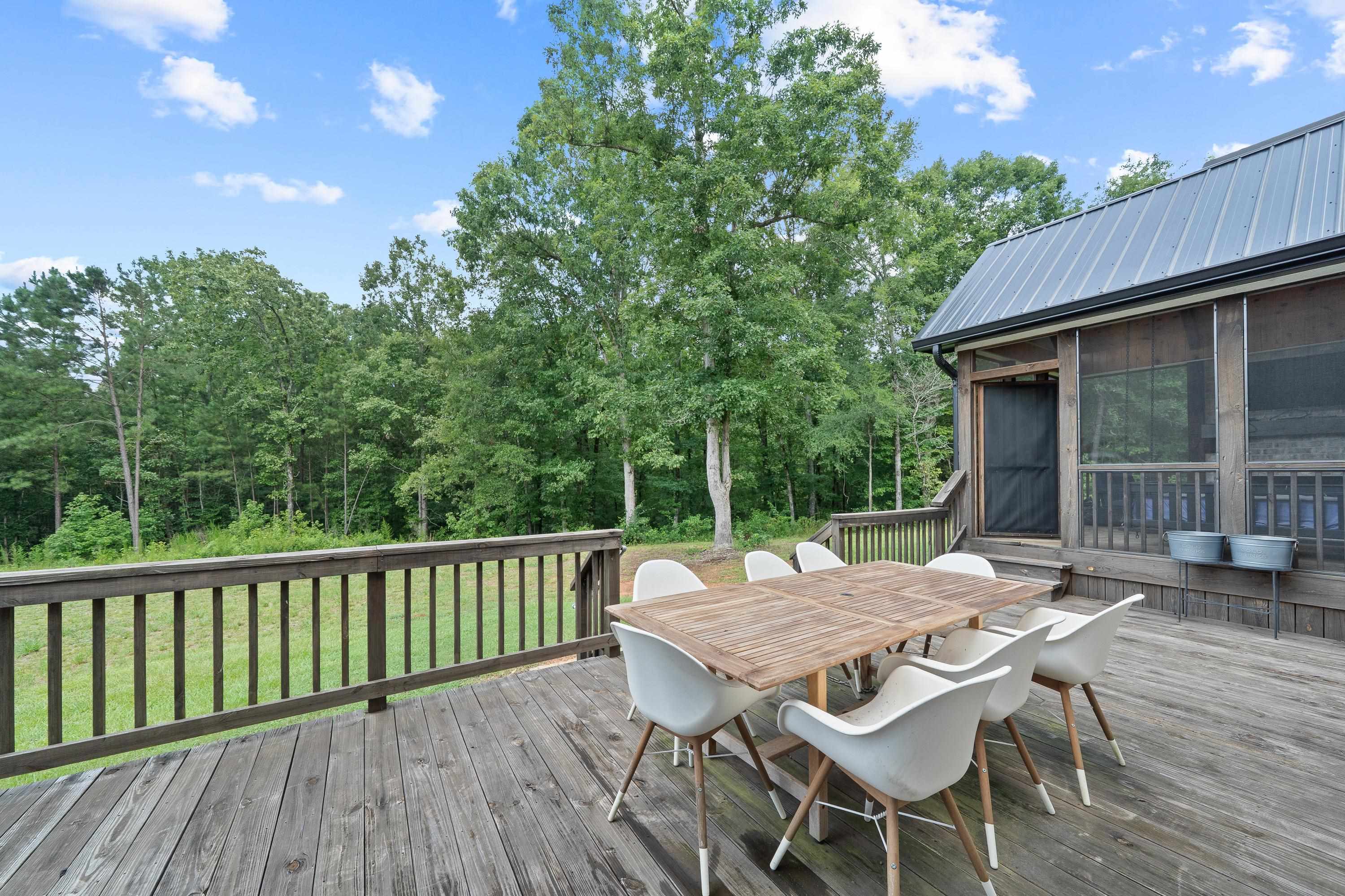 5880 MADISON HIGHWAY