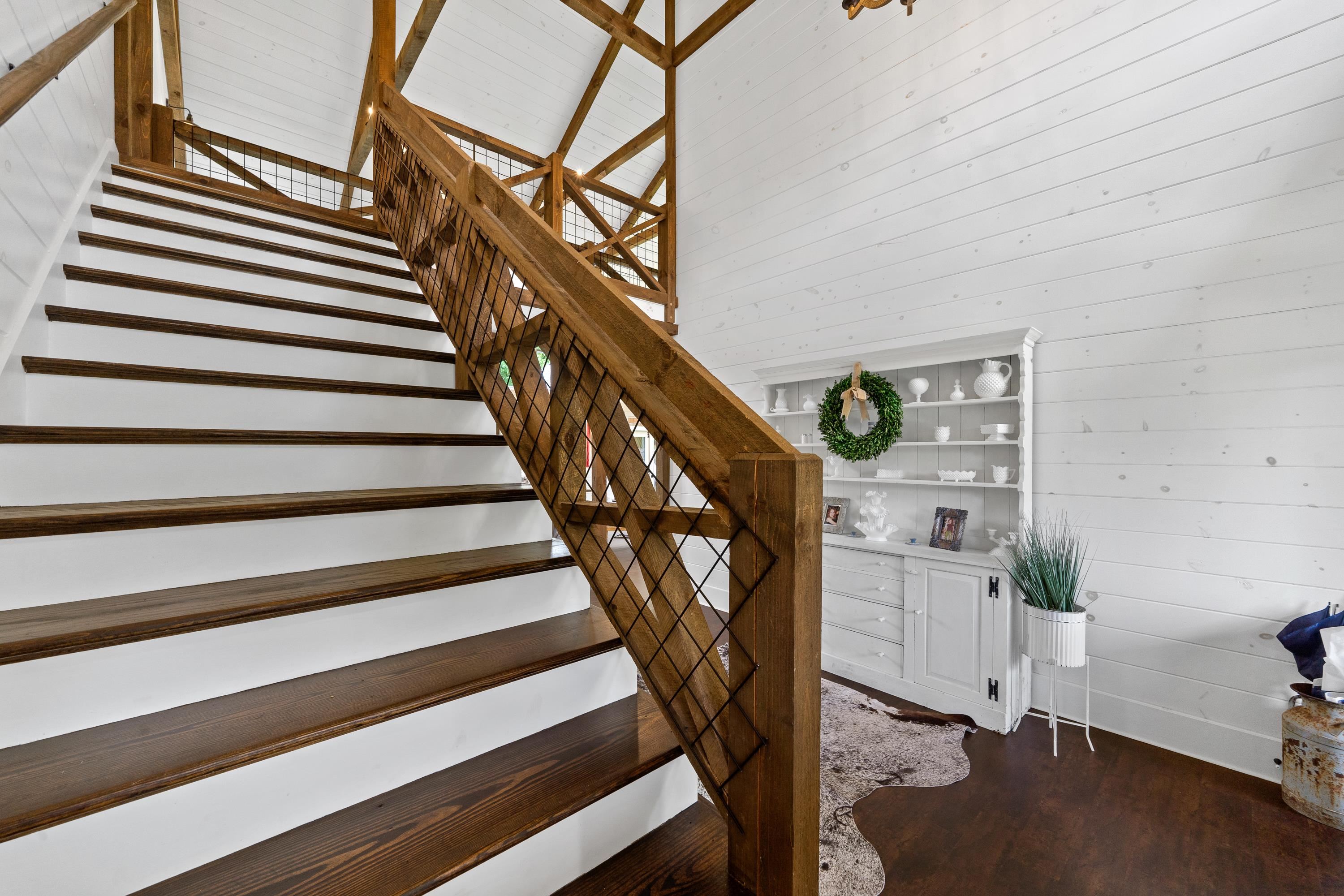 5880 MADISON HIGHWAY