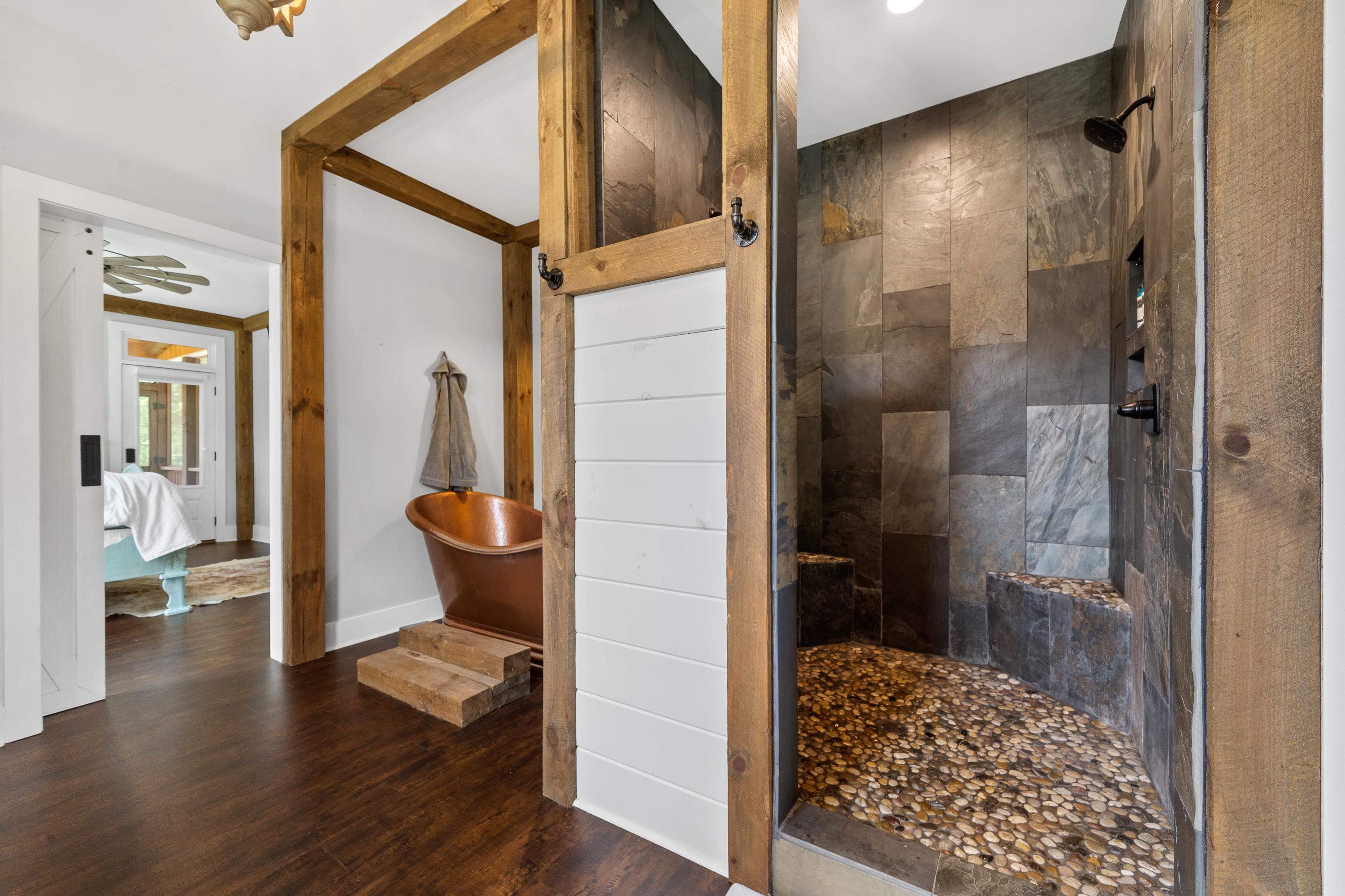 5880 MADISON HIGHWAY