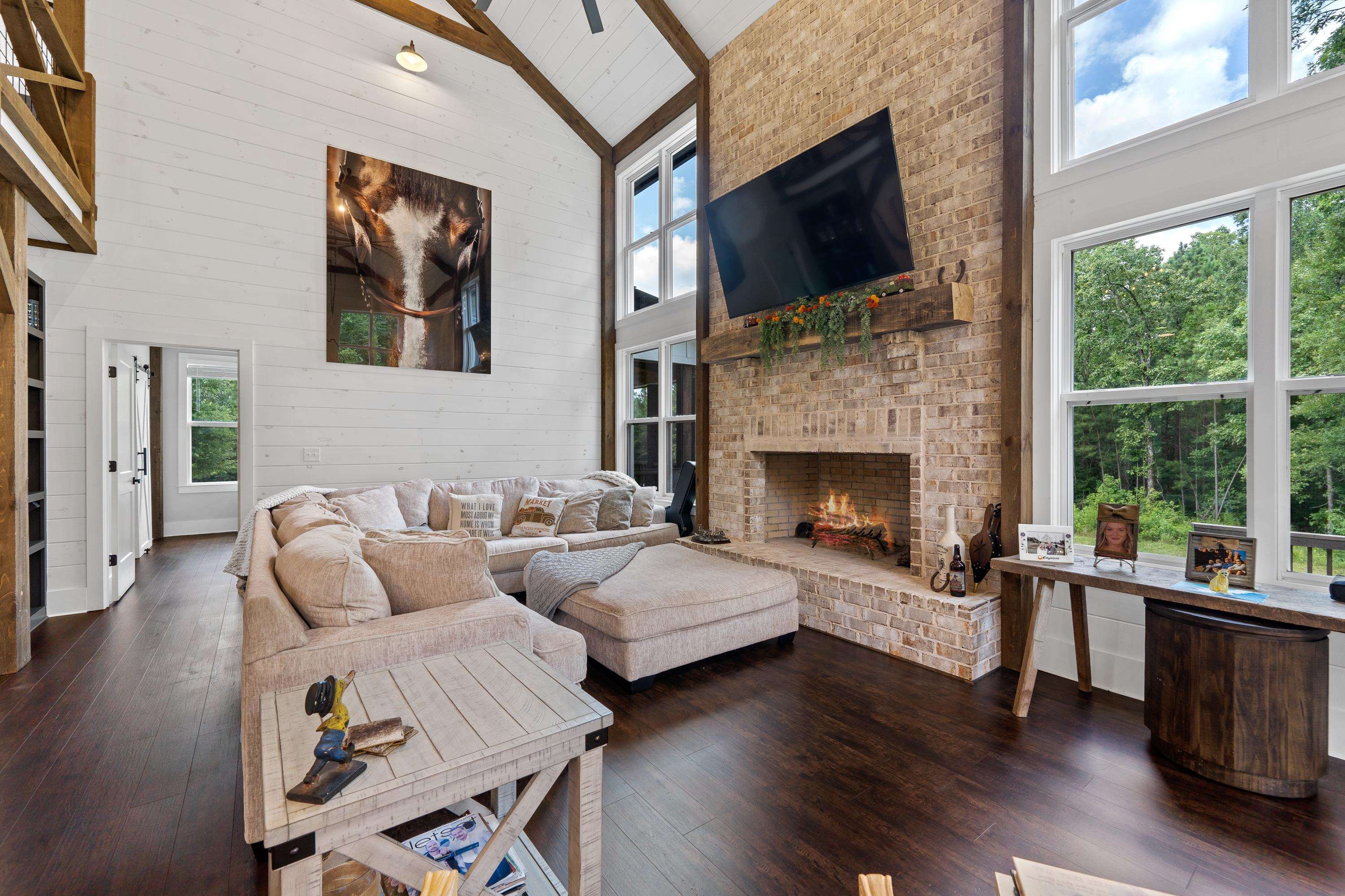 5880 MADISON HIGHWAY