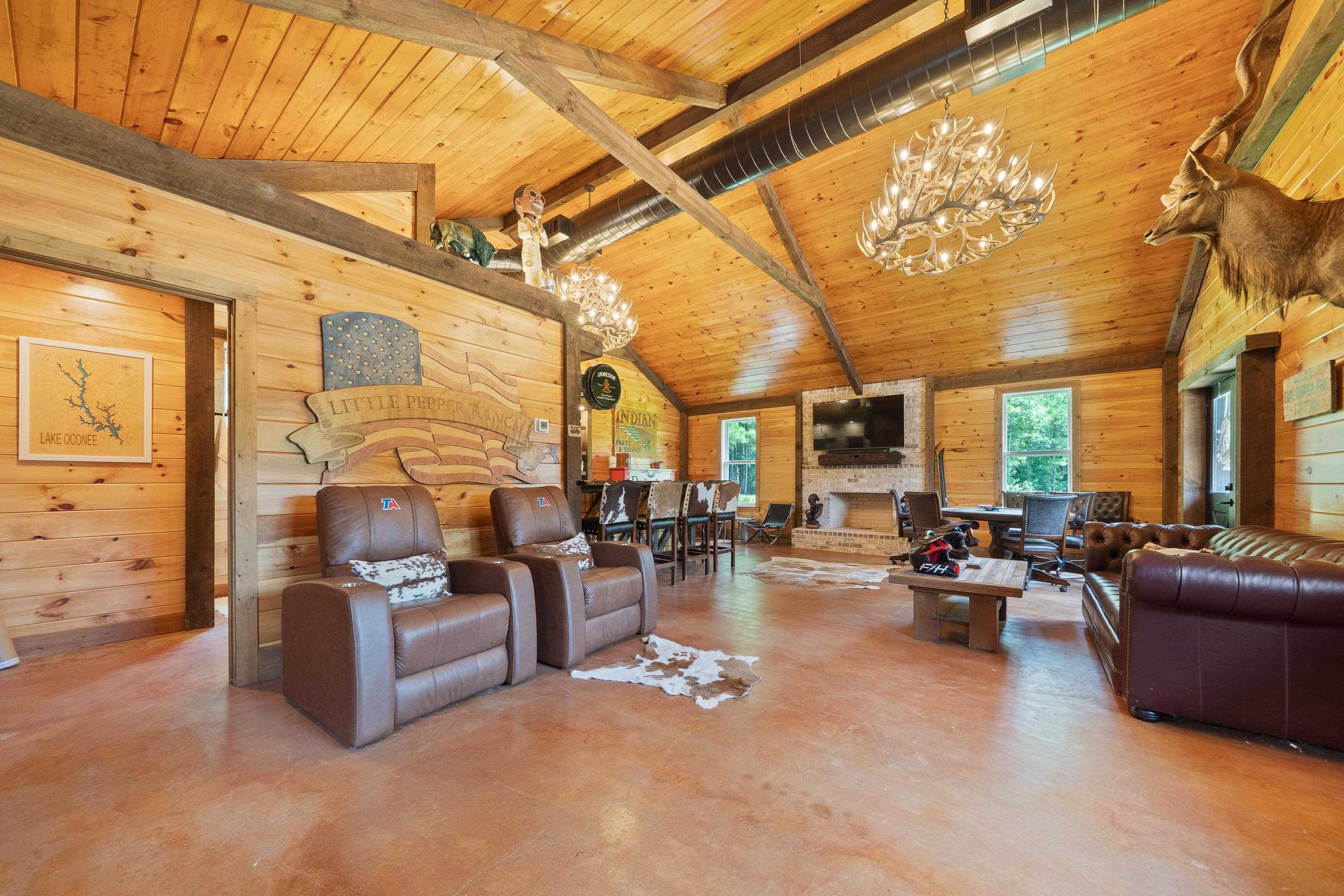 5880 MADISON HIGHWAY