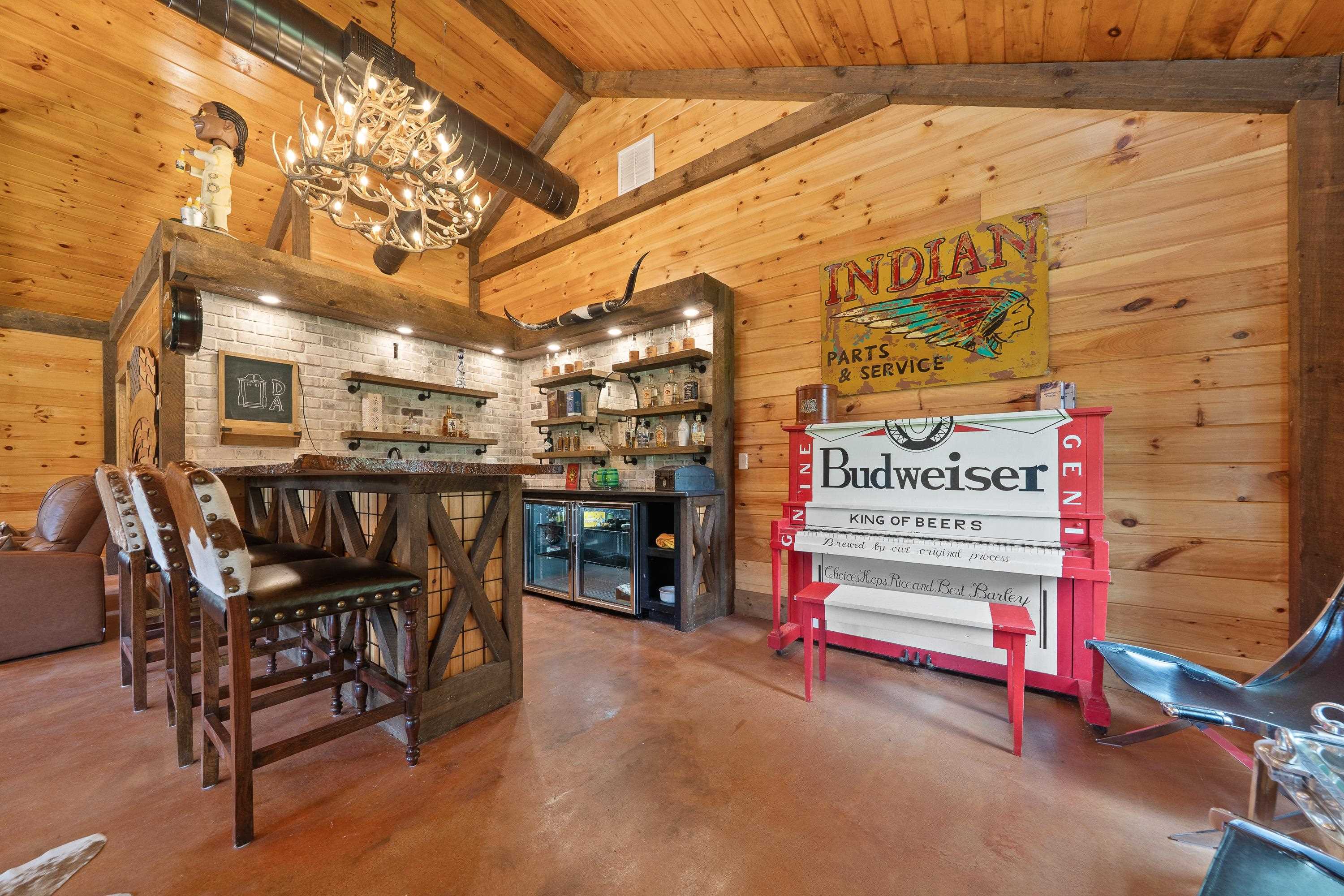 5880 MADISON HIGHWAY