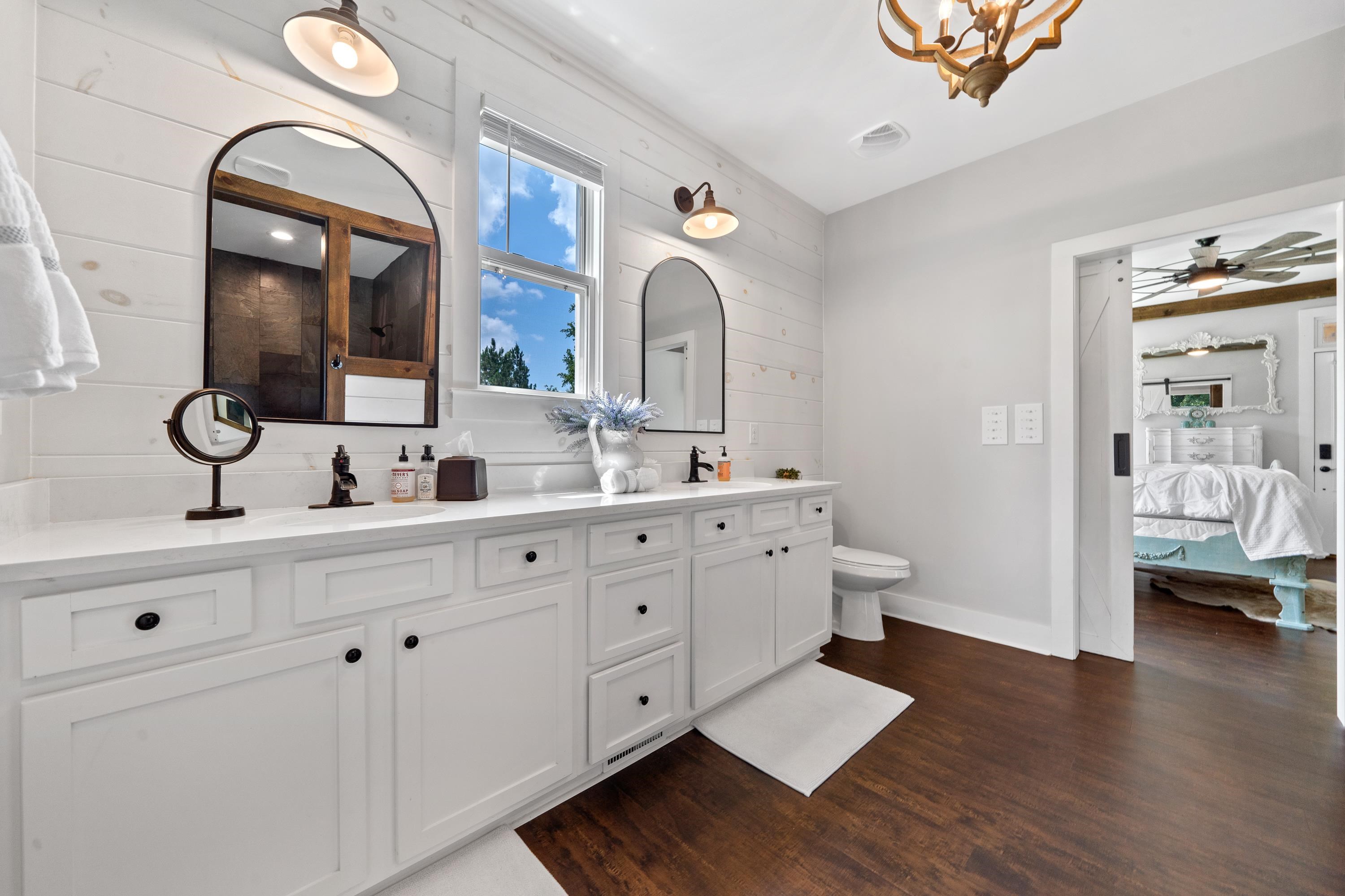 5880 MADISON HIGHWAY