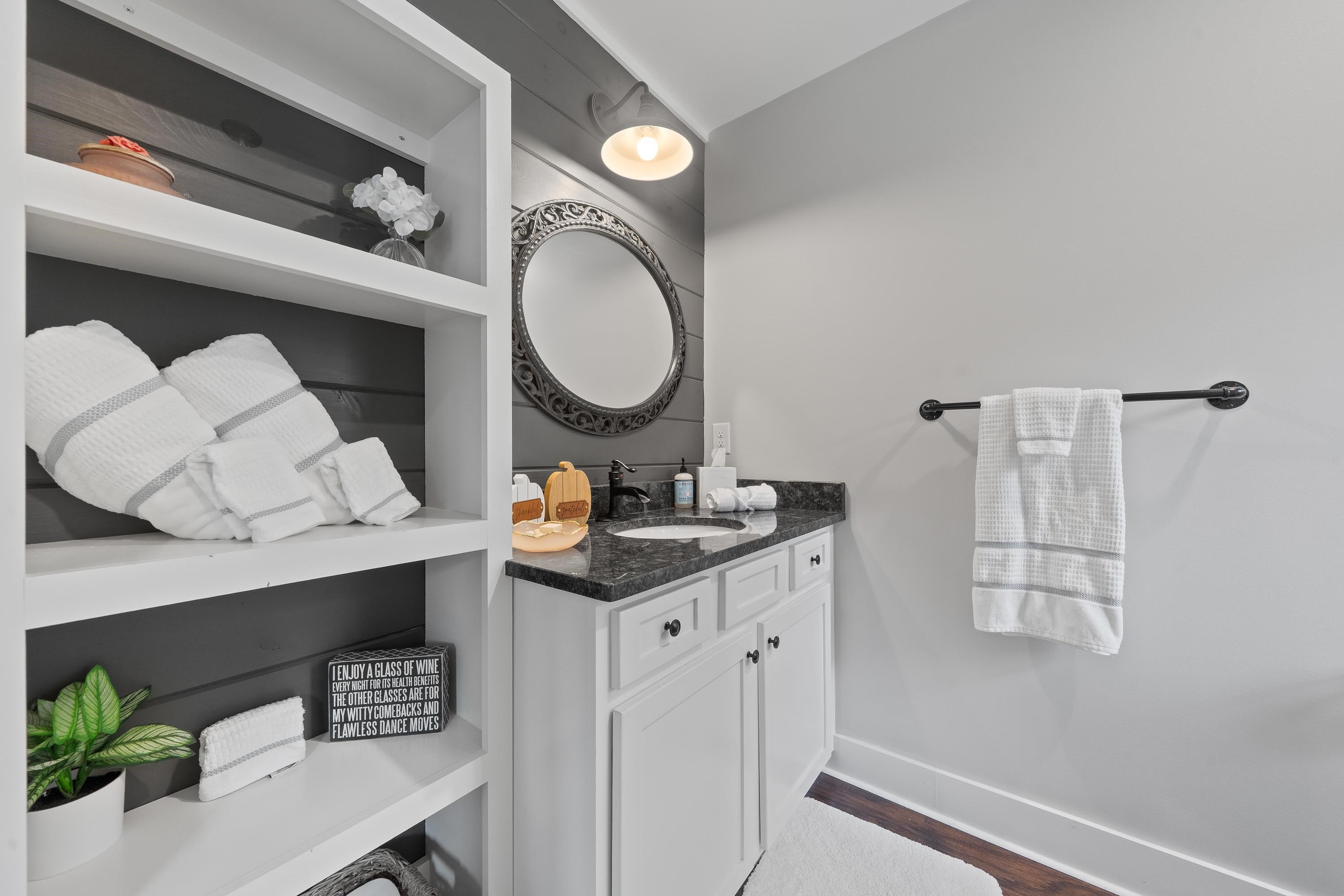 5880 MADISON HIGHWAY