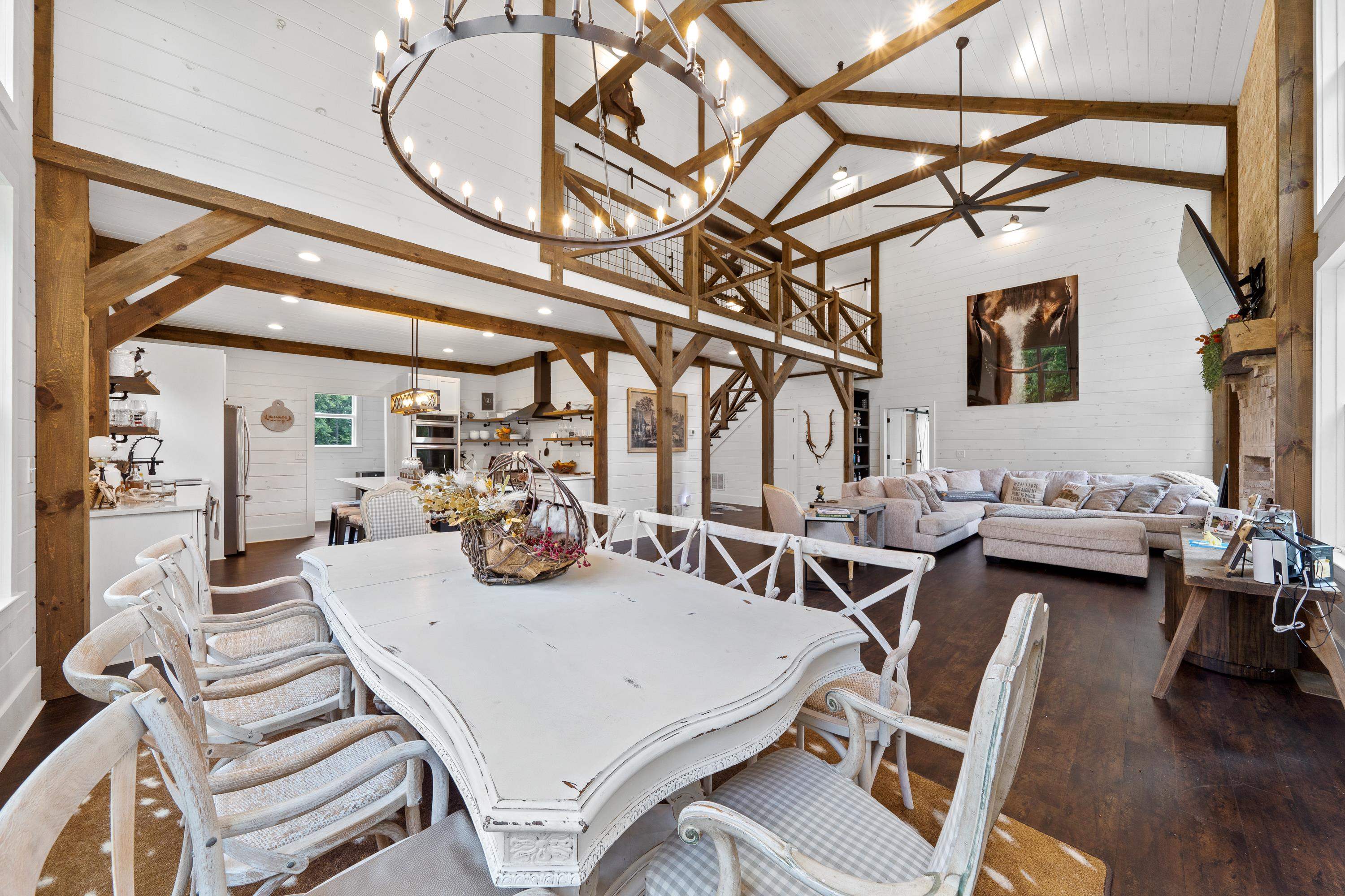 5880 MADISON HIGHWAY