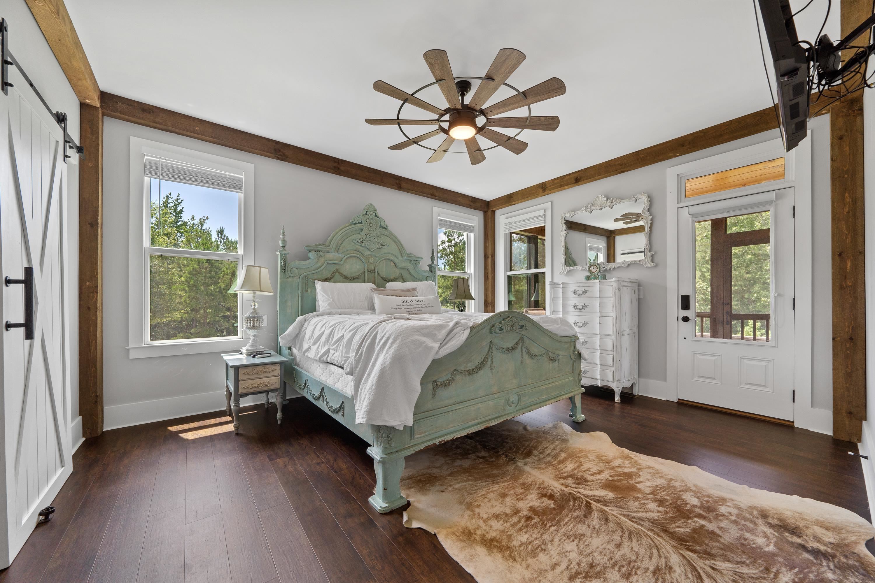 5880 MADISON HIGHWAY