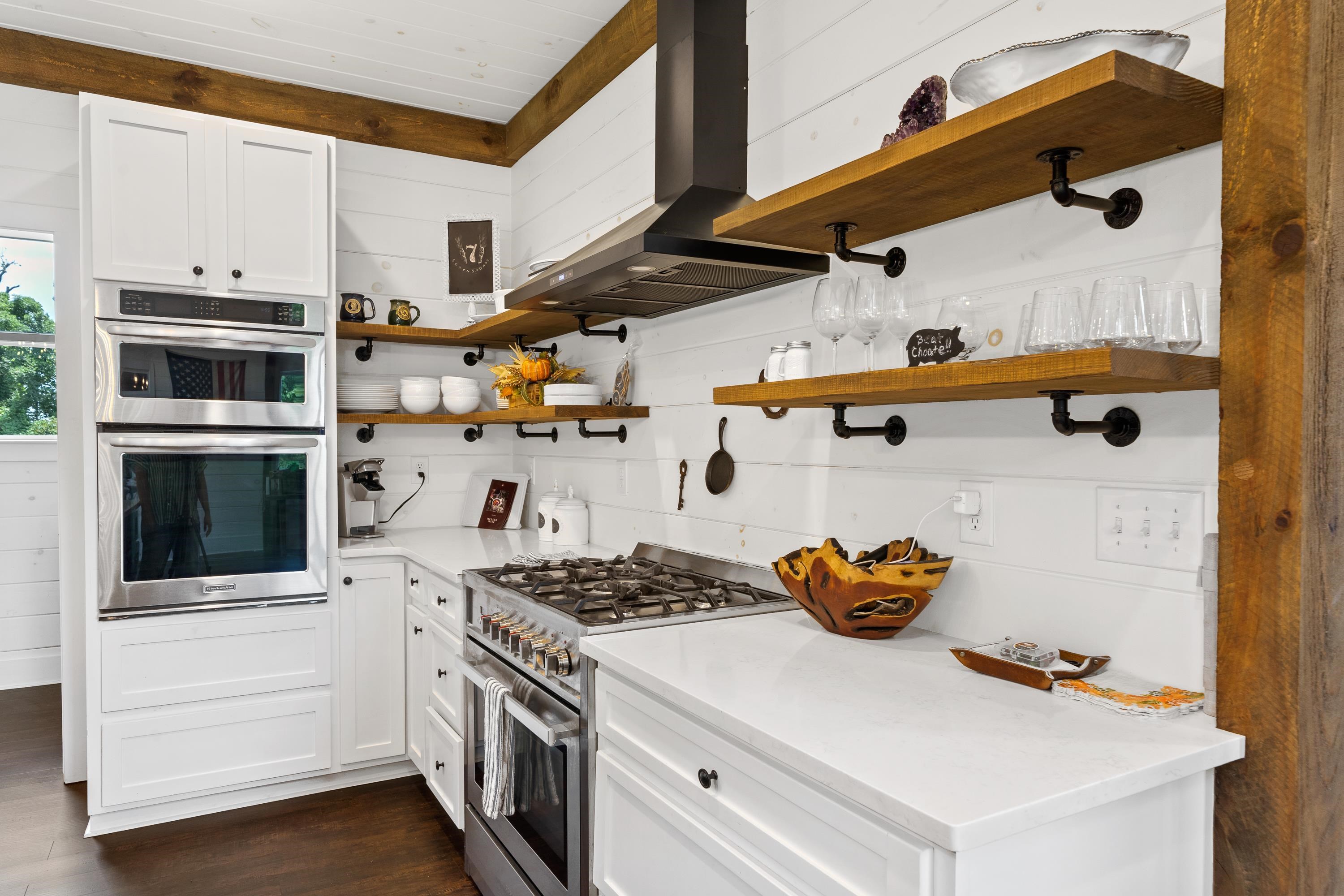 5880 MADISON HIGHWAY