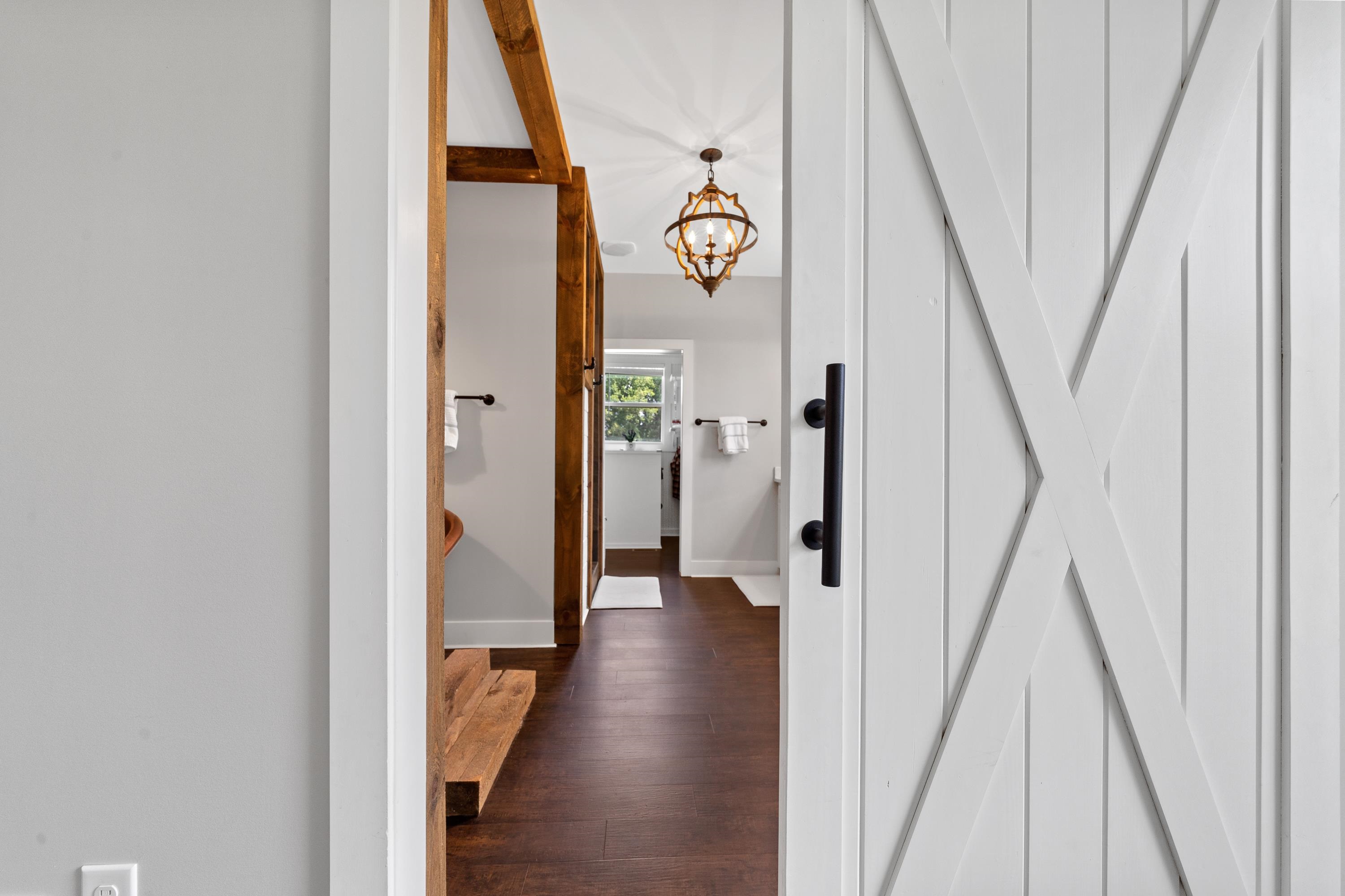 5880 MADISON HIGHWAY