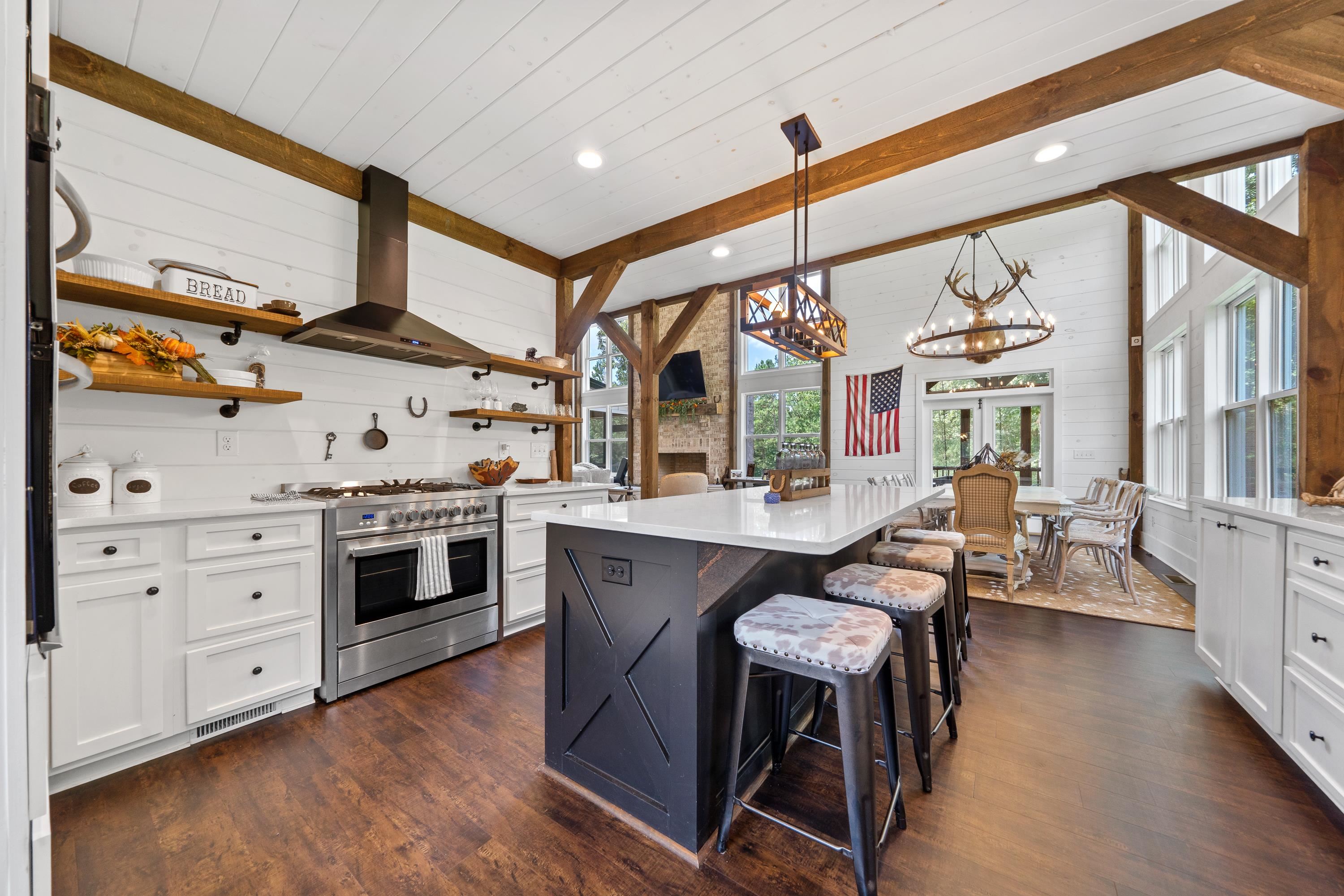 5880 MADISON HIGHWAY