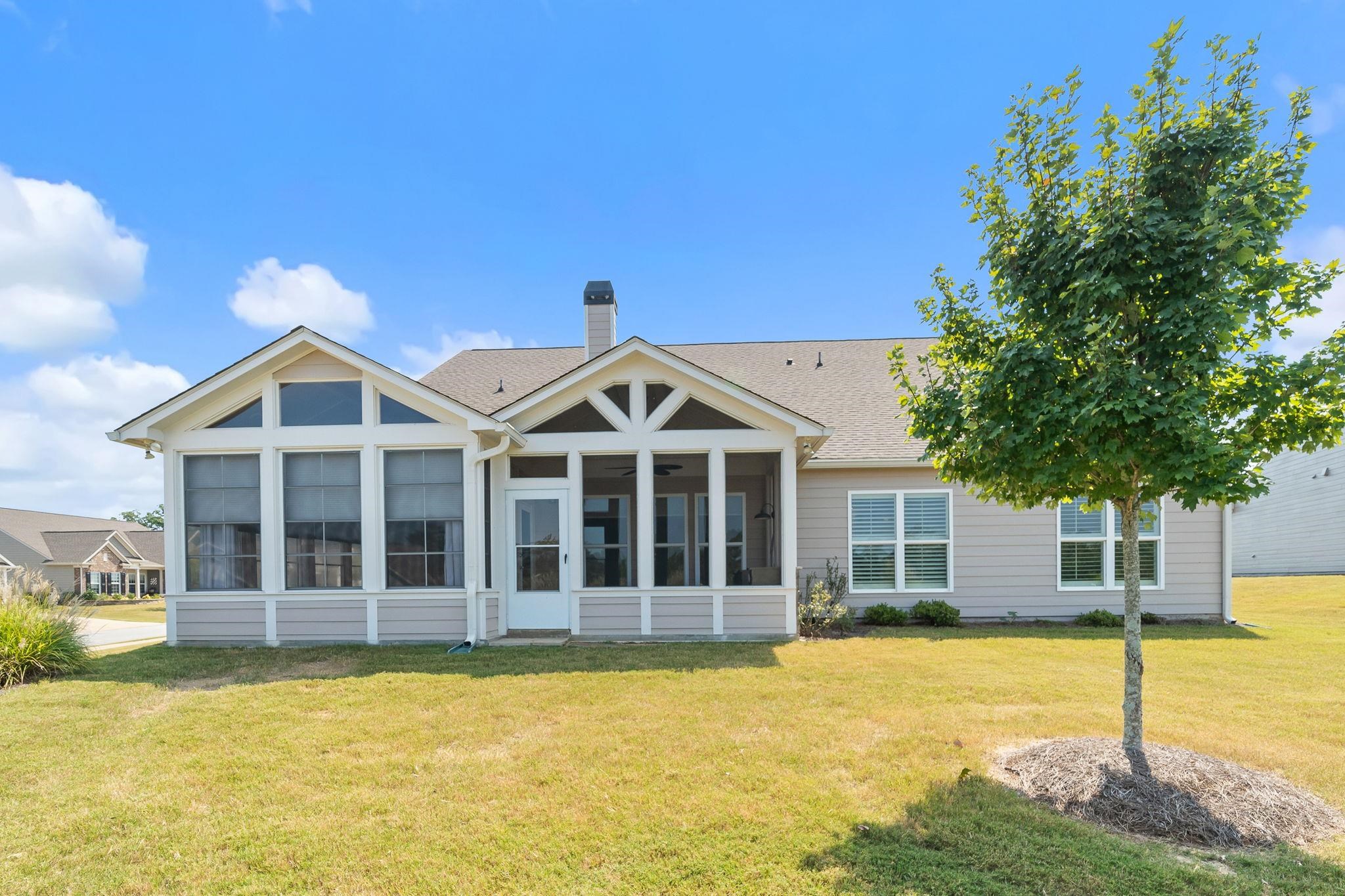 1011 DELMARINA STREET