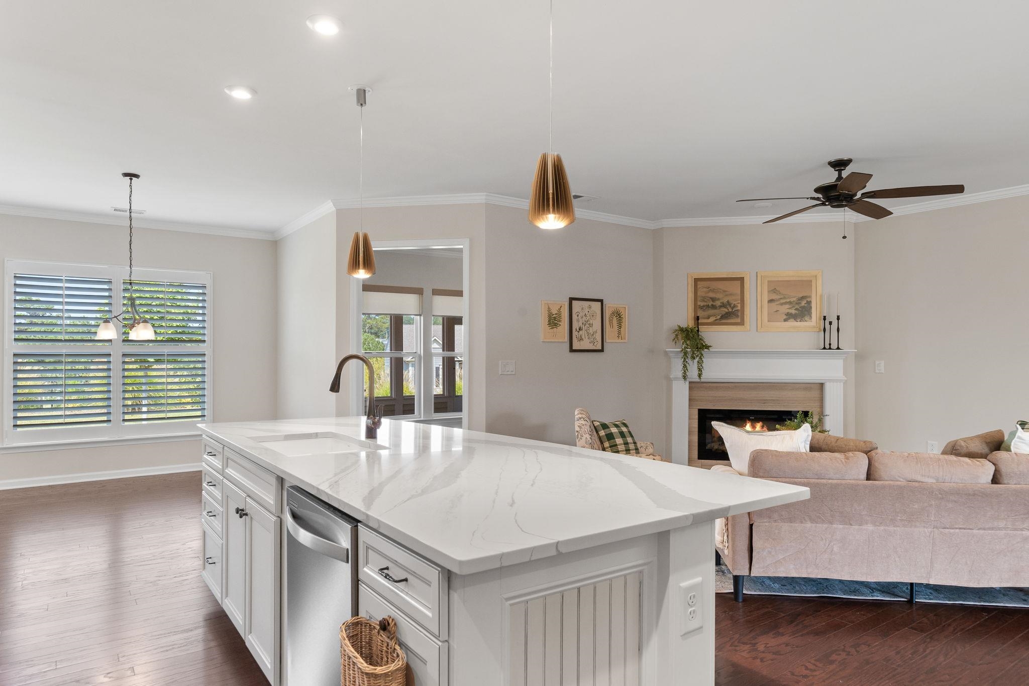 1011 DELMARINA STREET