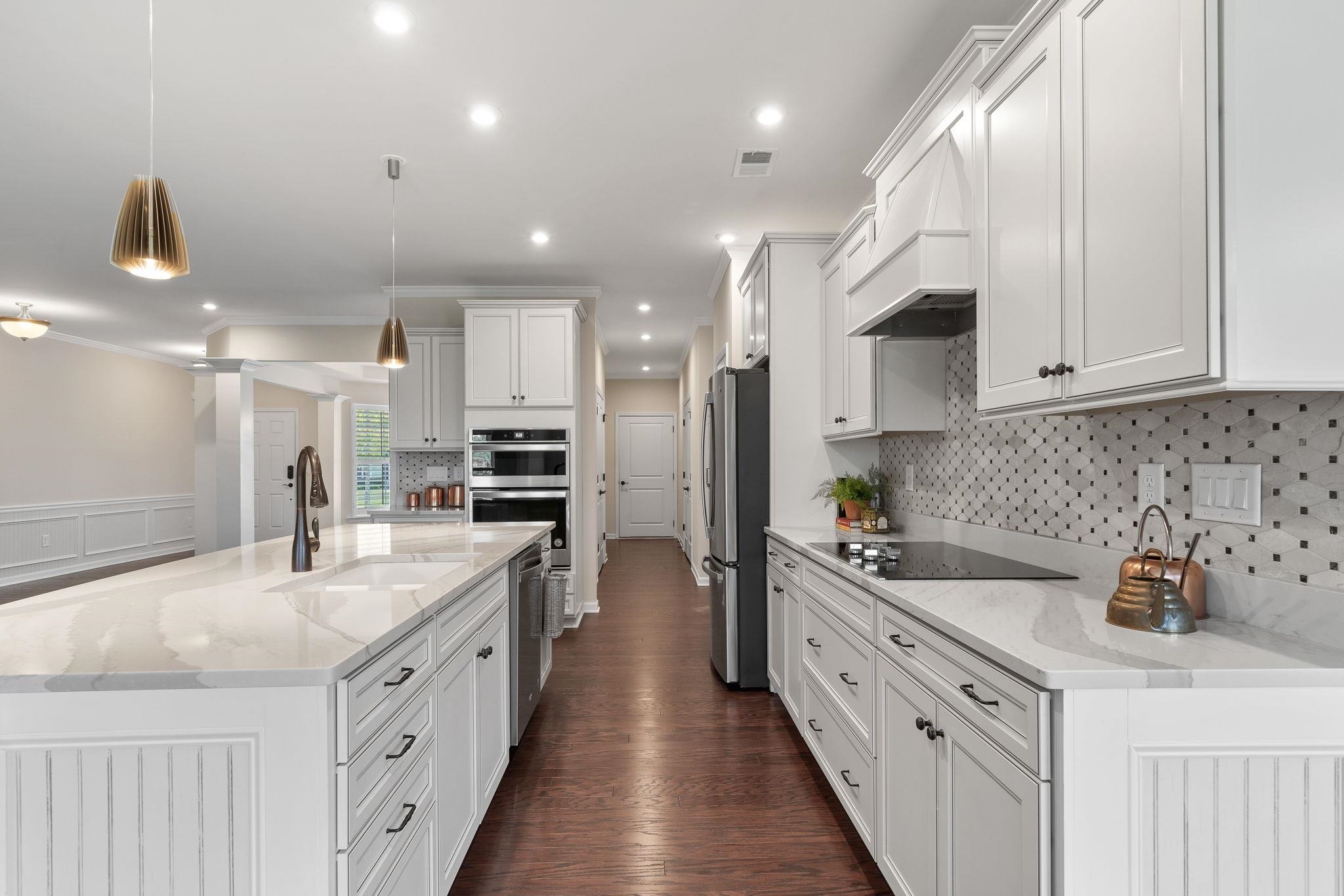 1011 DELMARINA STREET