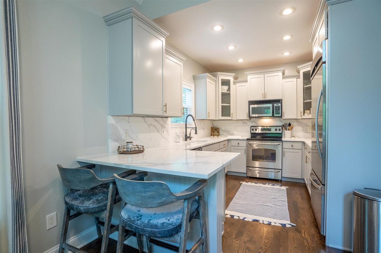 188 W RIVER BEND DRIVE