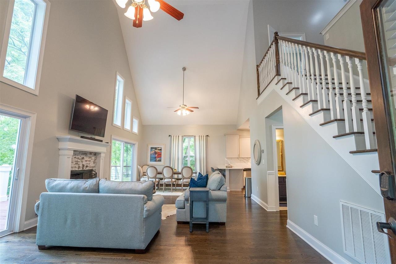 188 W RIVER BEND DRIVE