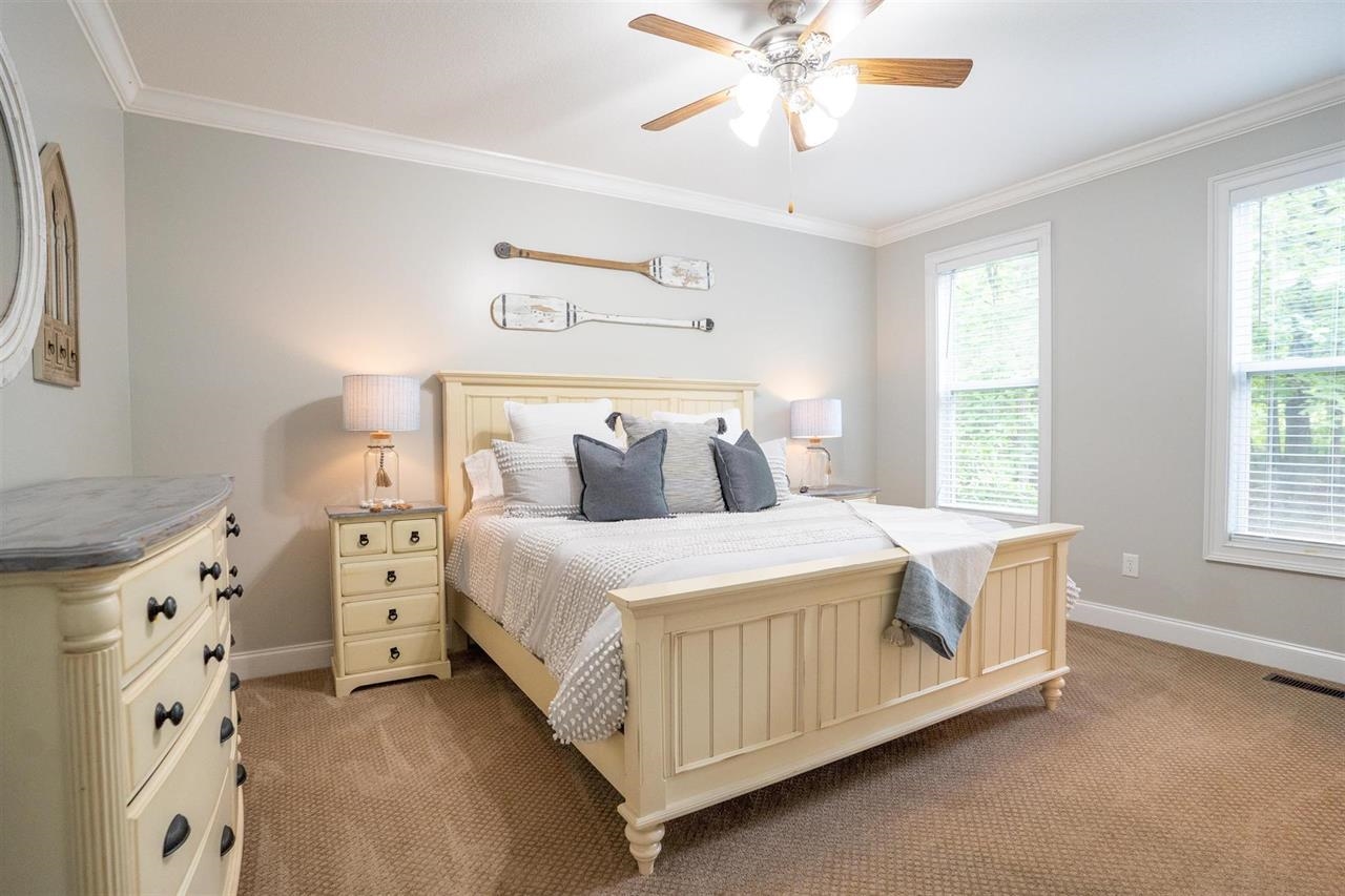 188 W RIVER BEND DRIVE