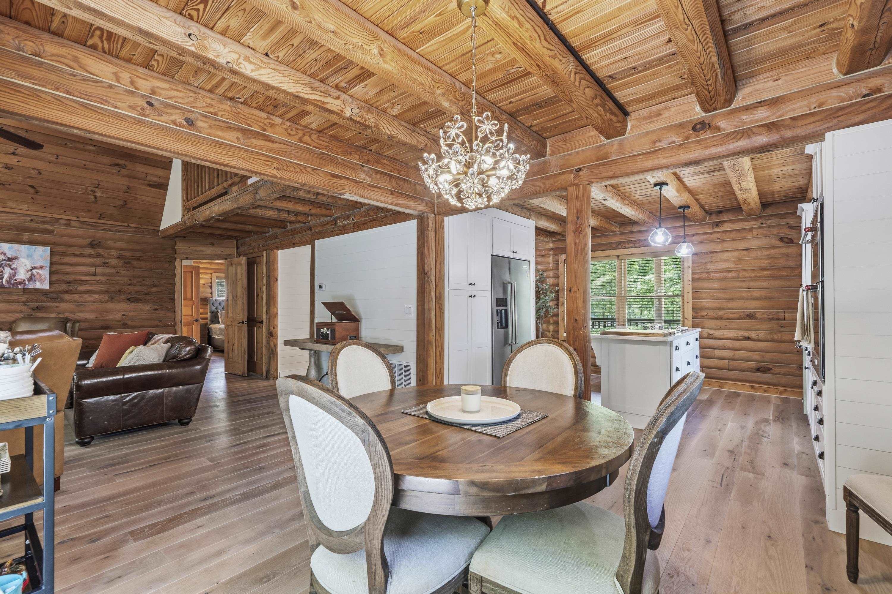 1221 PARKS MILL TRACE