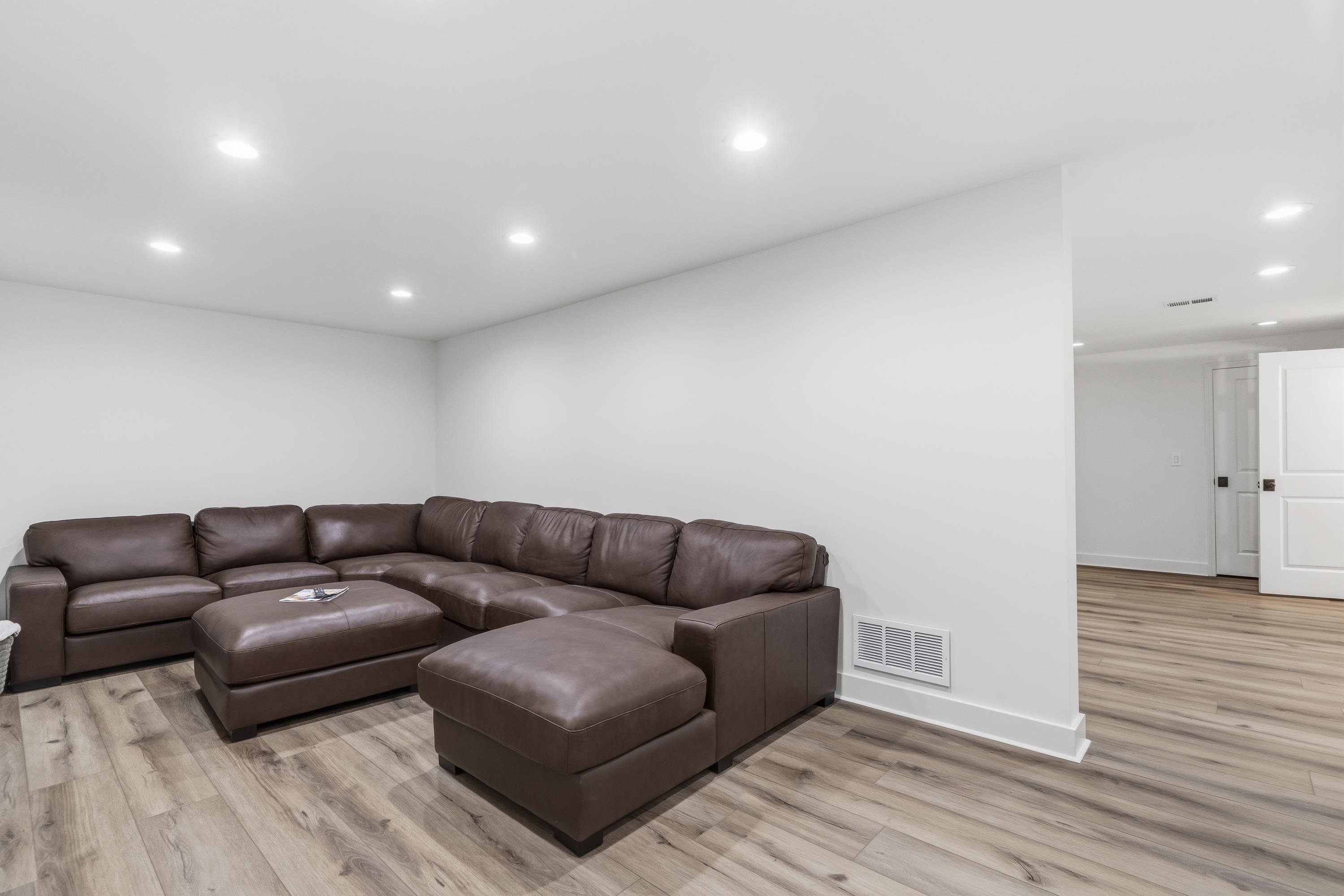 1221 PARKS MILL TRACE