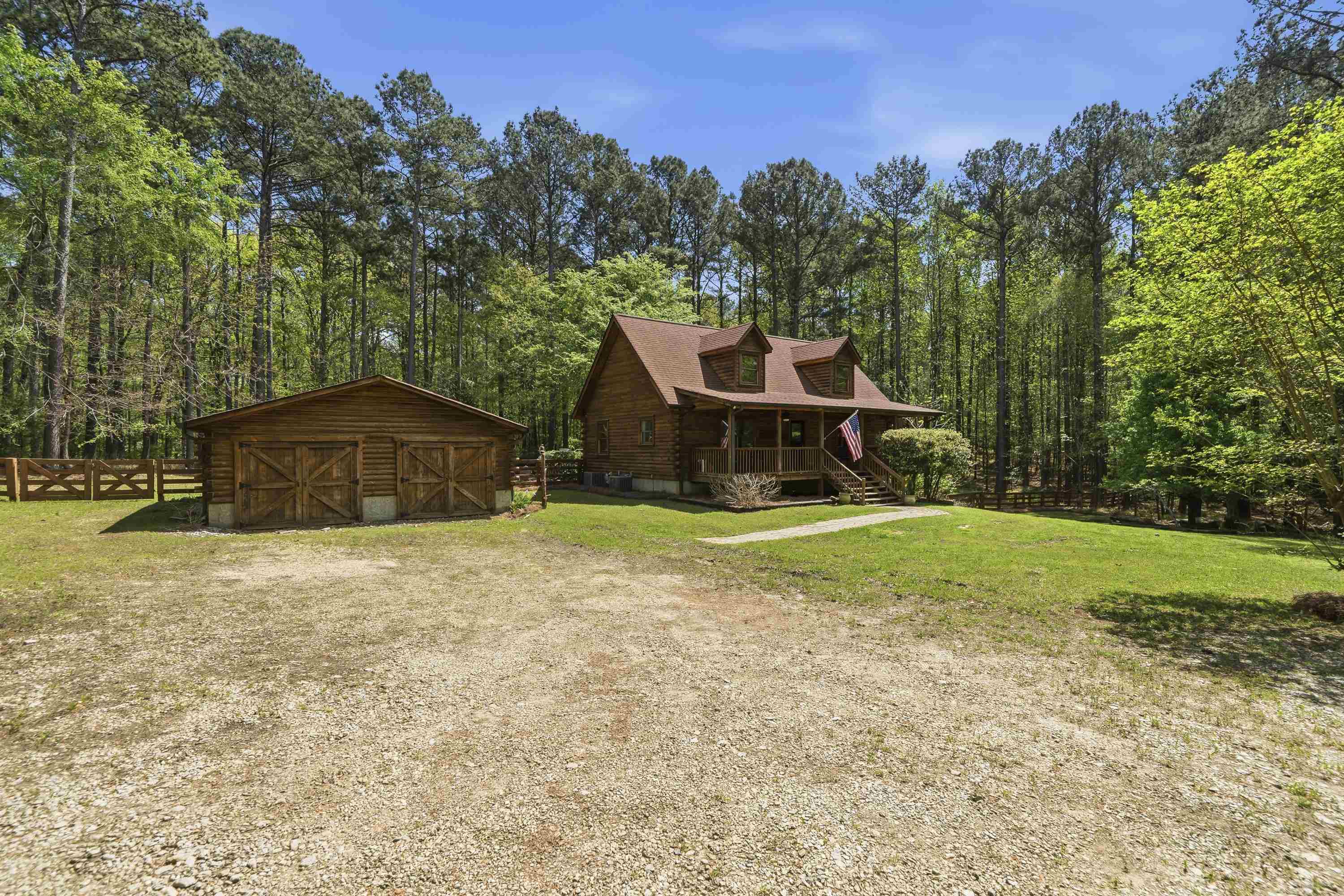 1221 PARKS MILL TRACE