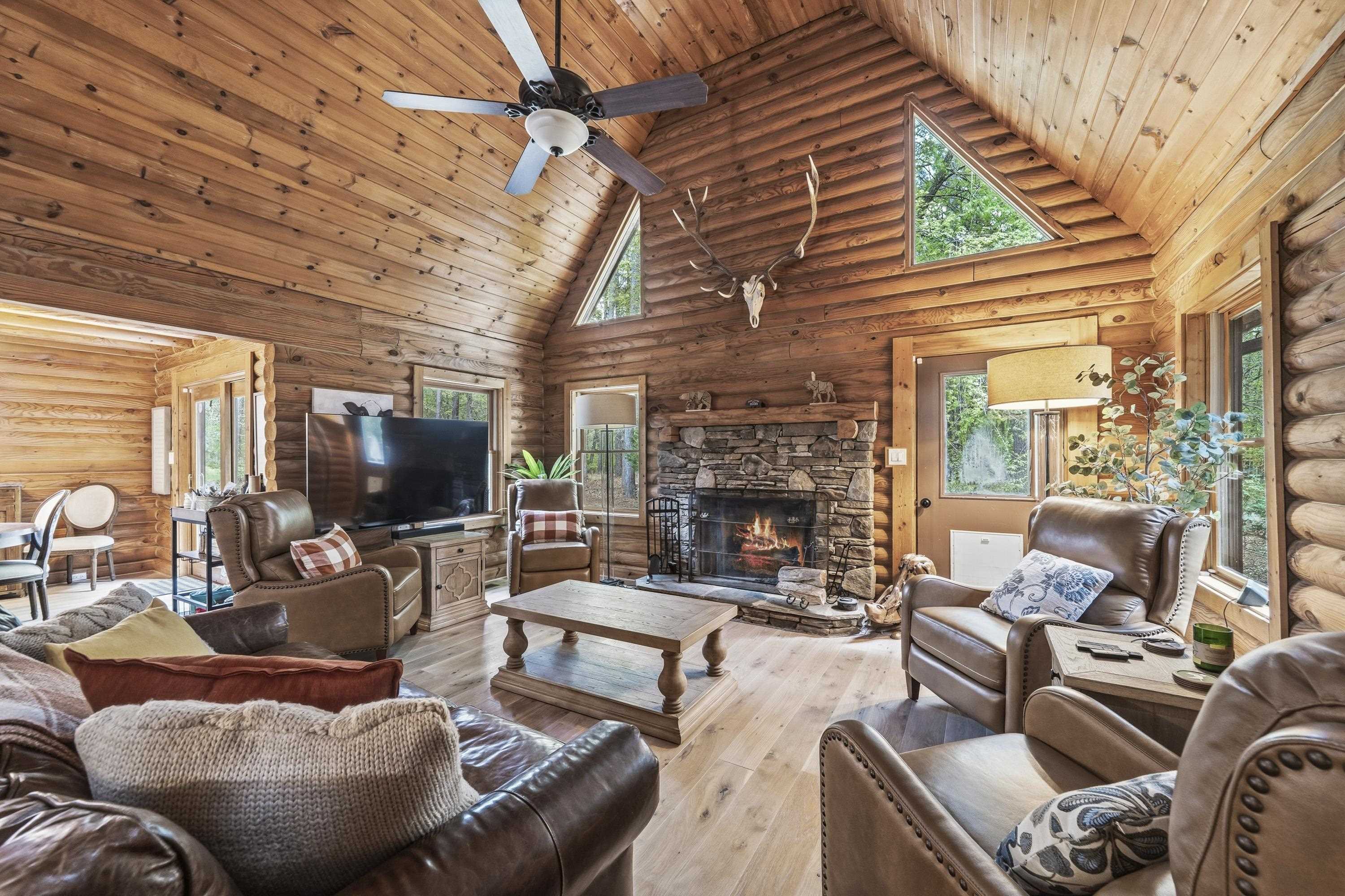 1221 PARKS MILL TRACE