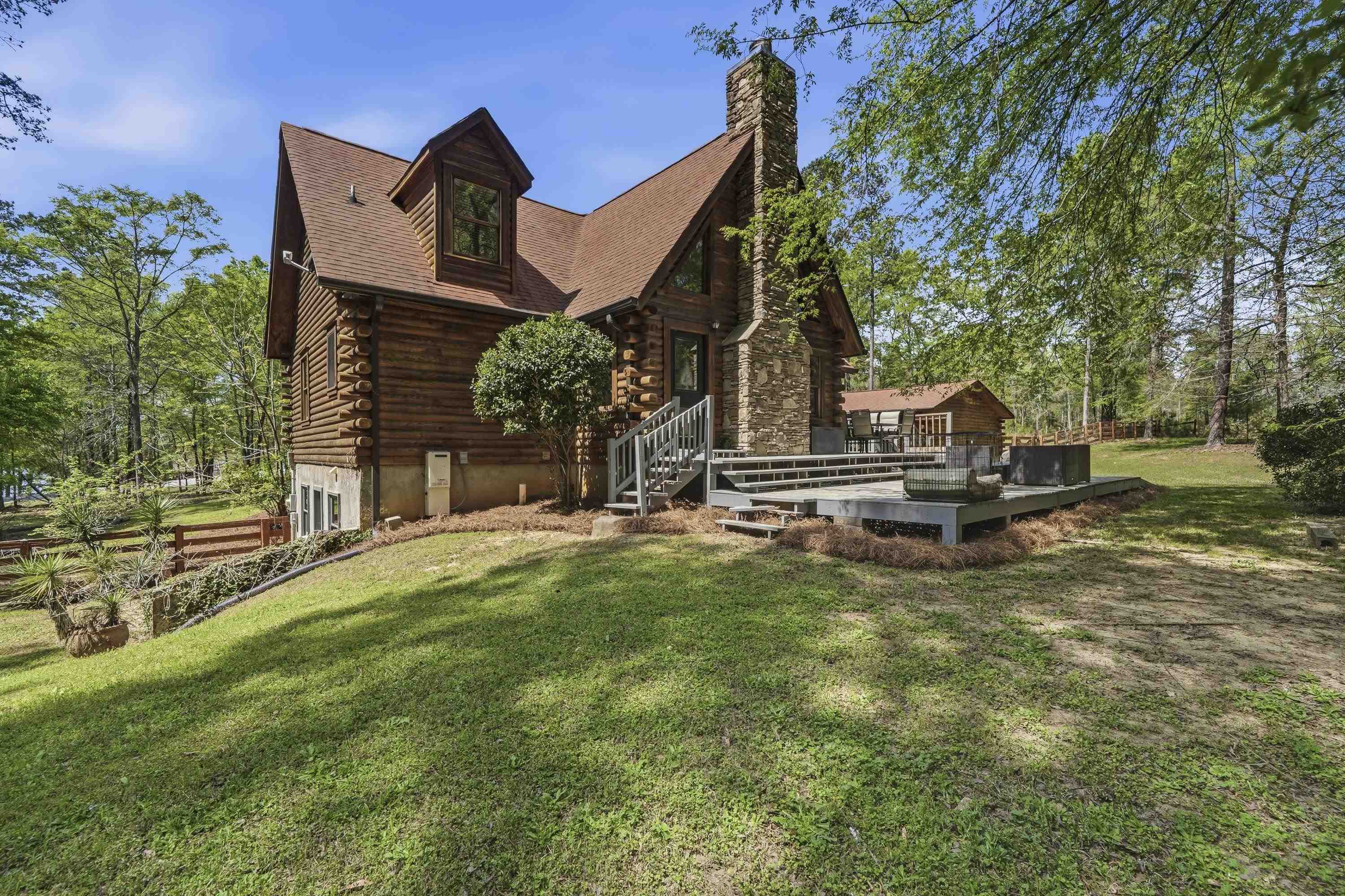 1221 PARKS MILL TRACE