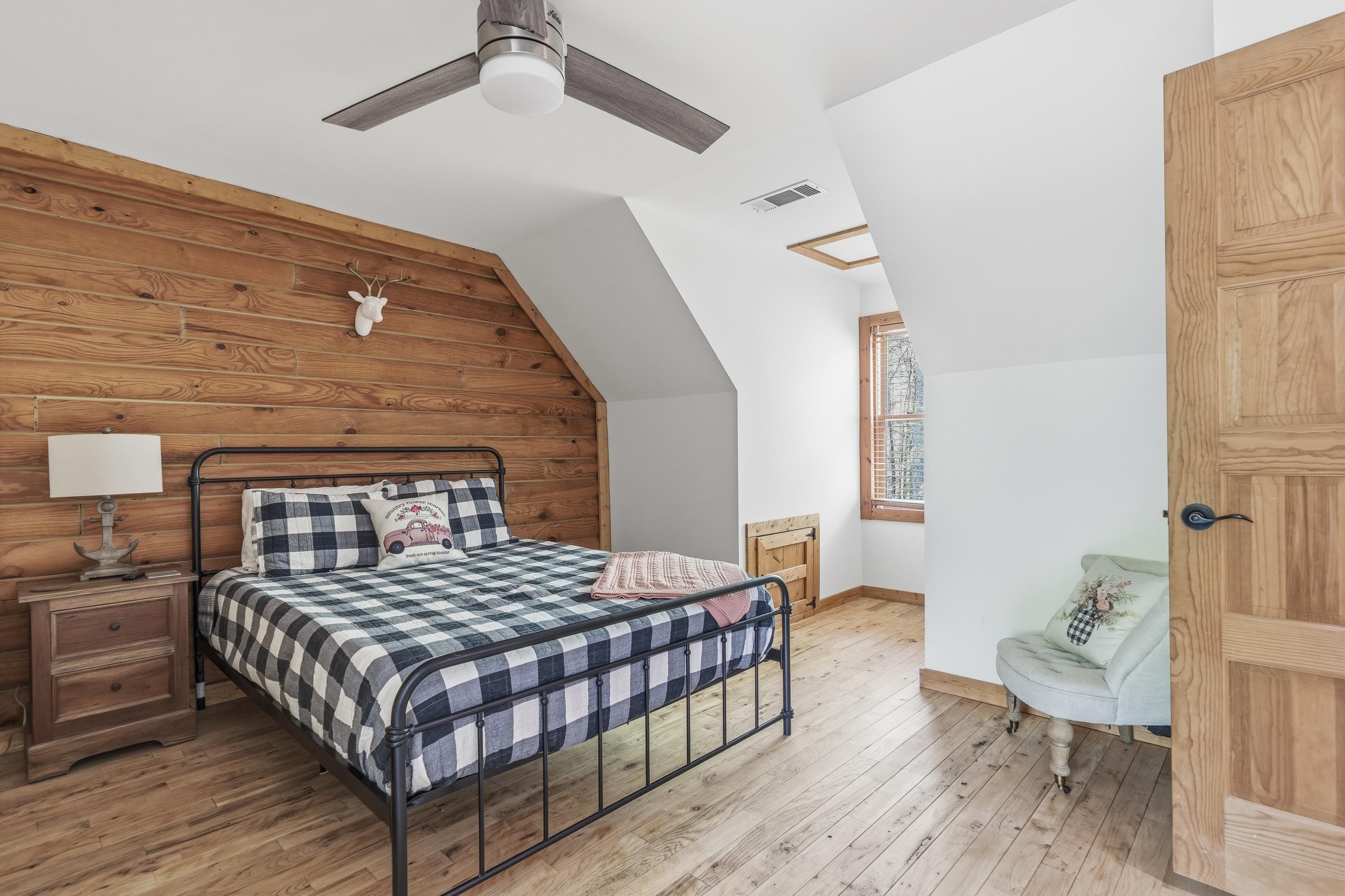 1221 PARKS MILL TRACE