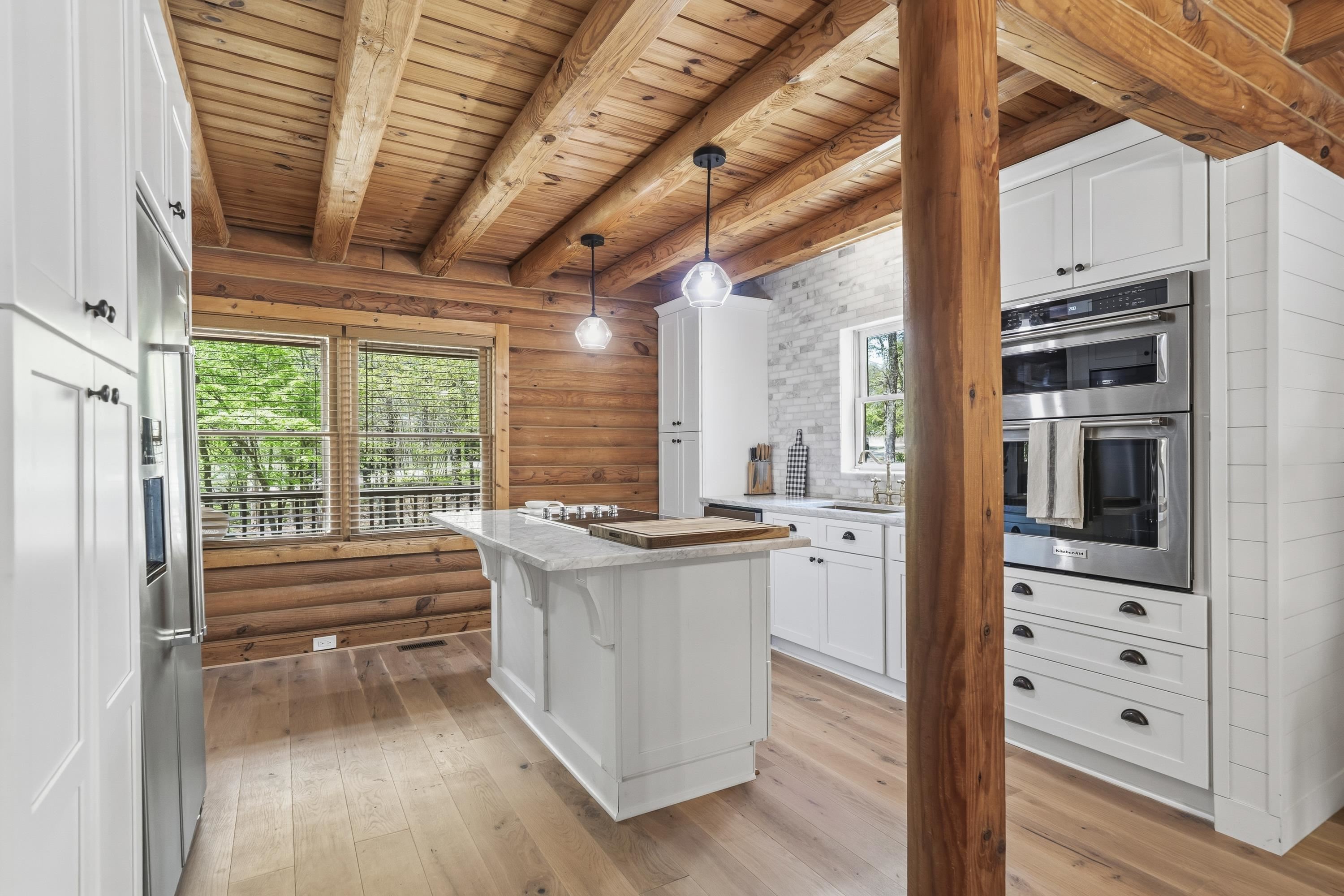 1221 PARKS MILL TRACE