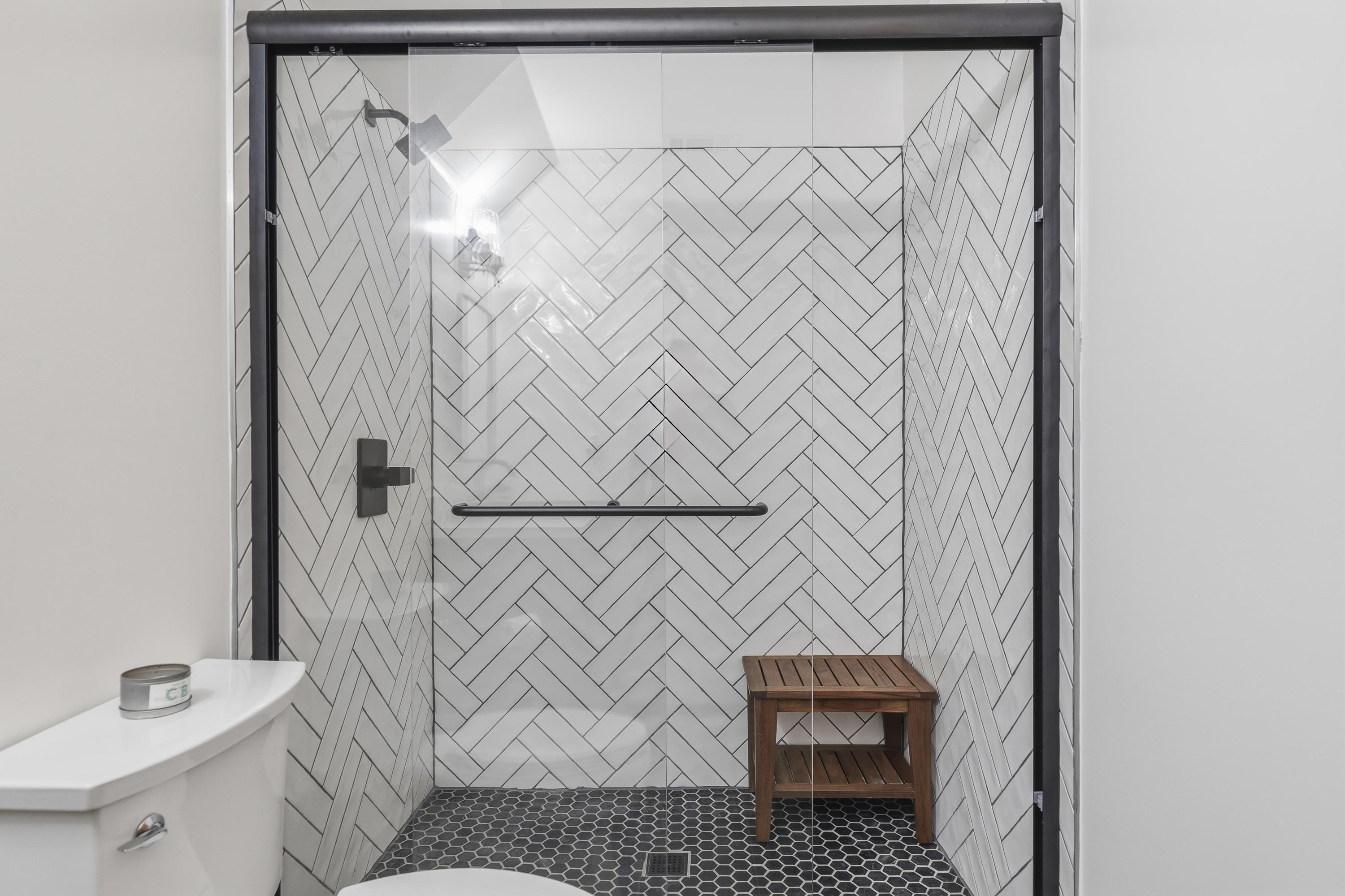 1221 PARKS MILL TRACE