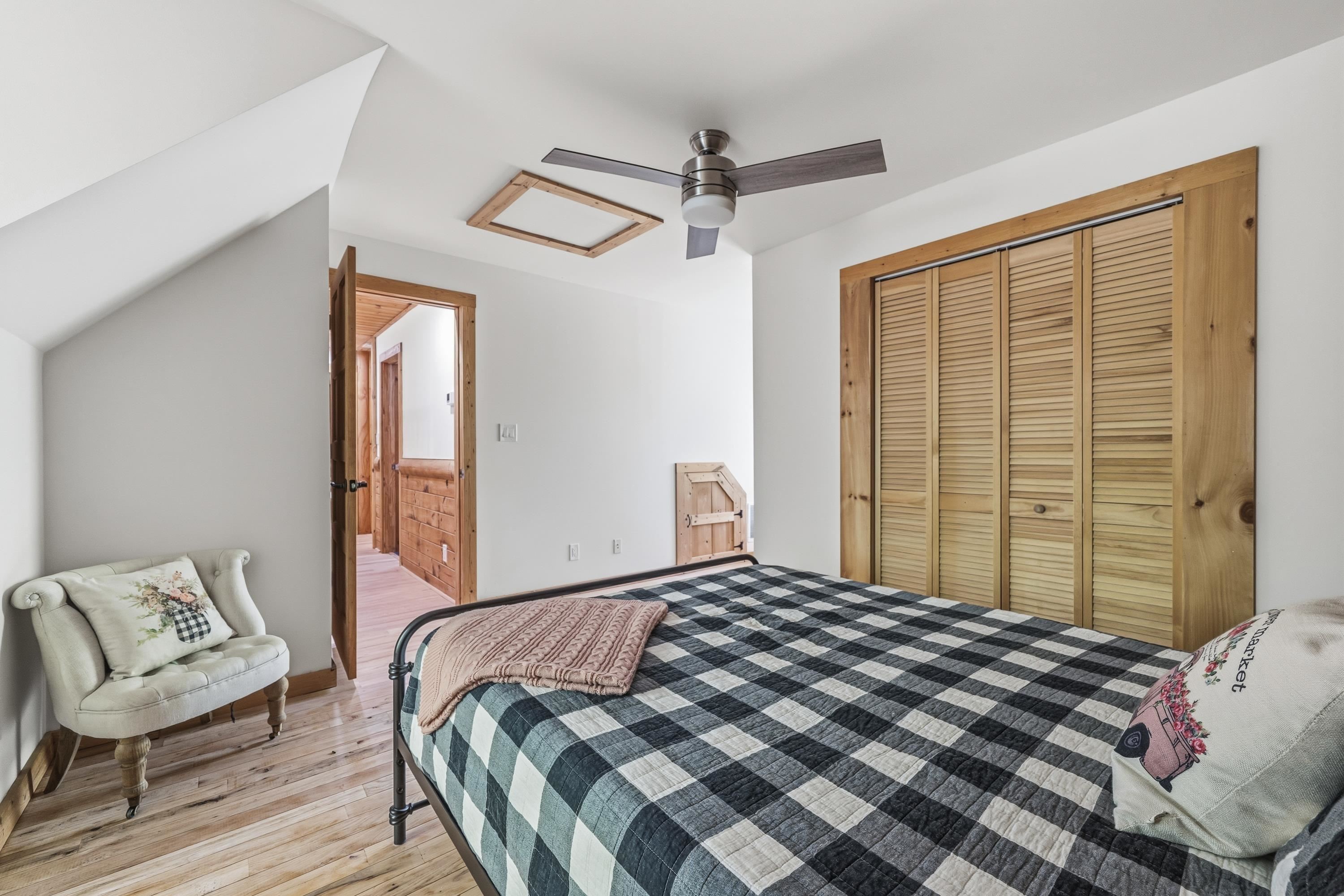 1221 PARKS MILL TRACE