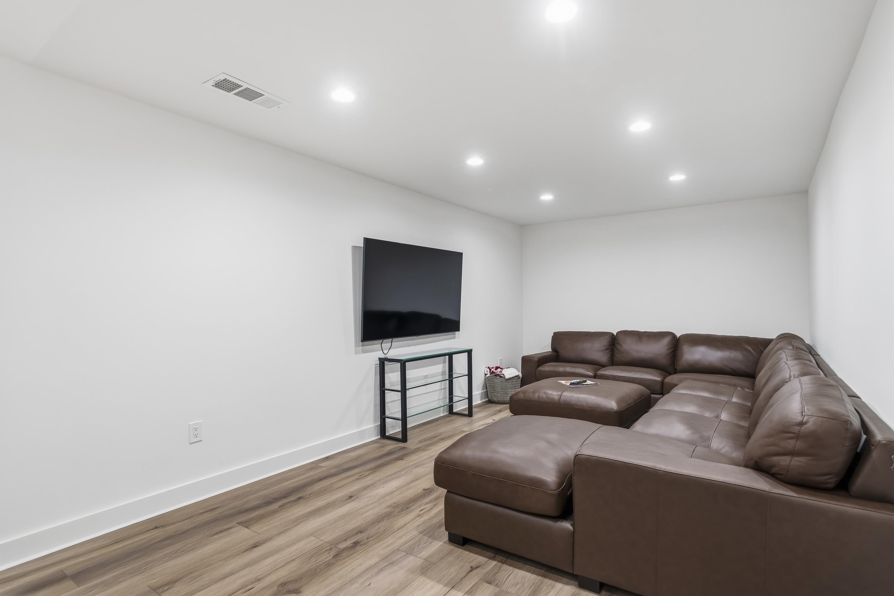 1221 PARKS MILL TRACE