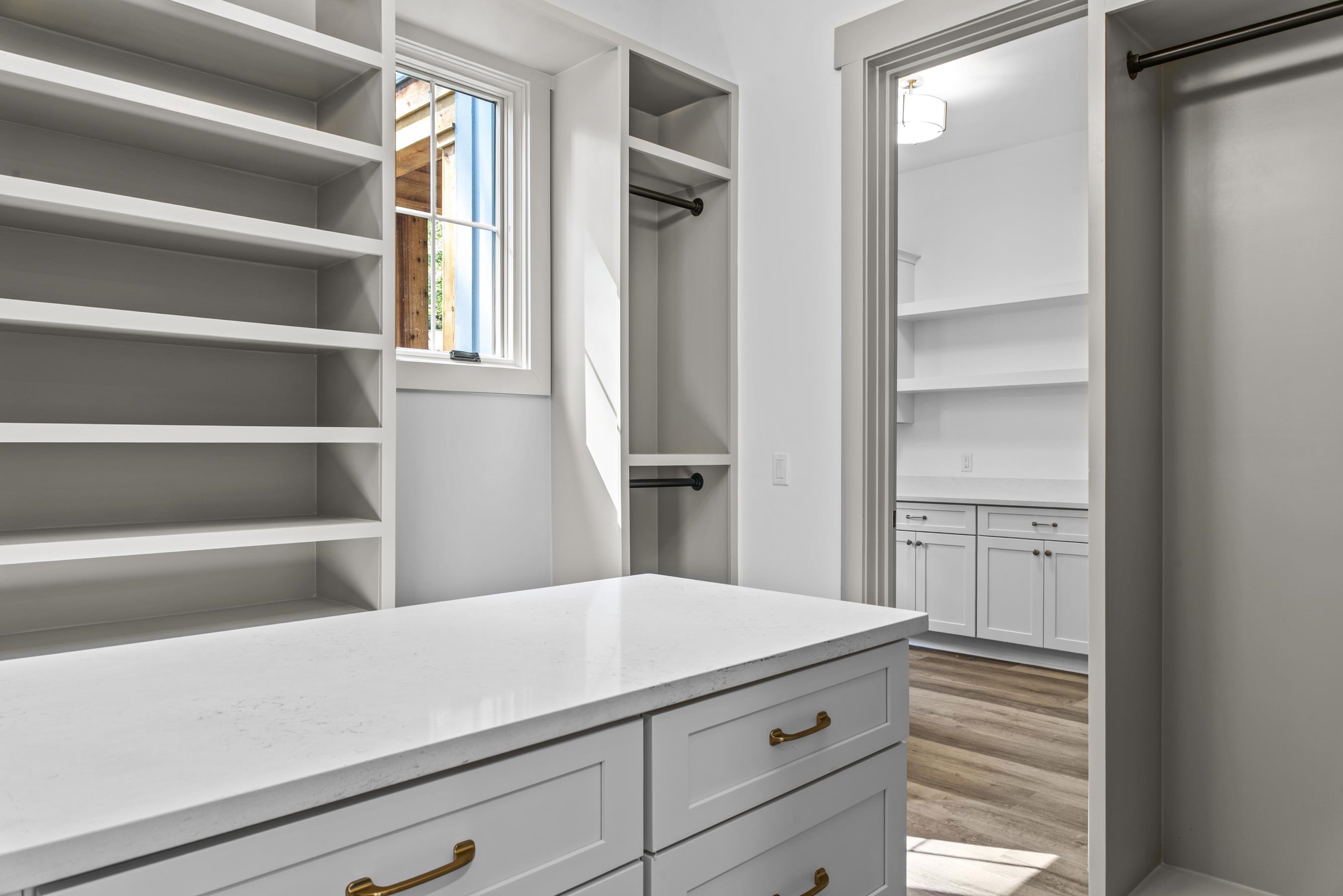 1281 SNUG HARBOR DRIVE