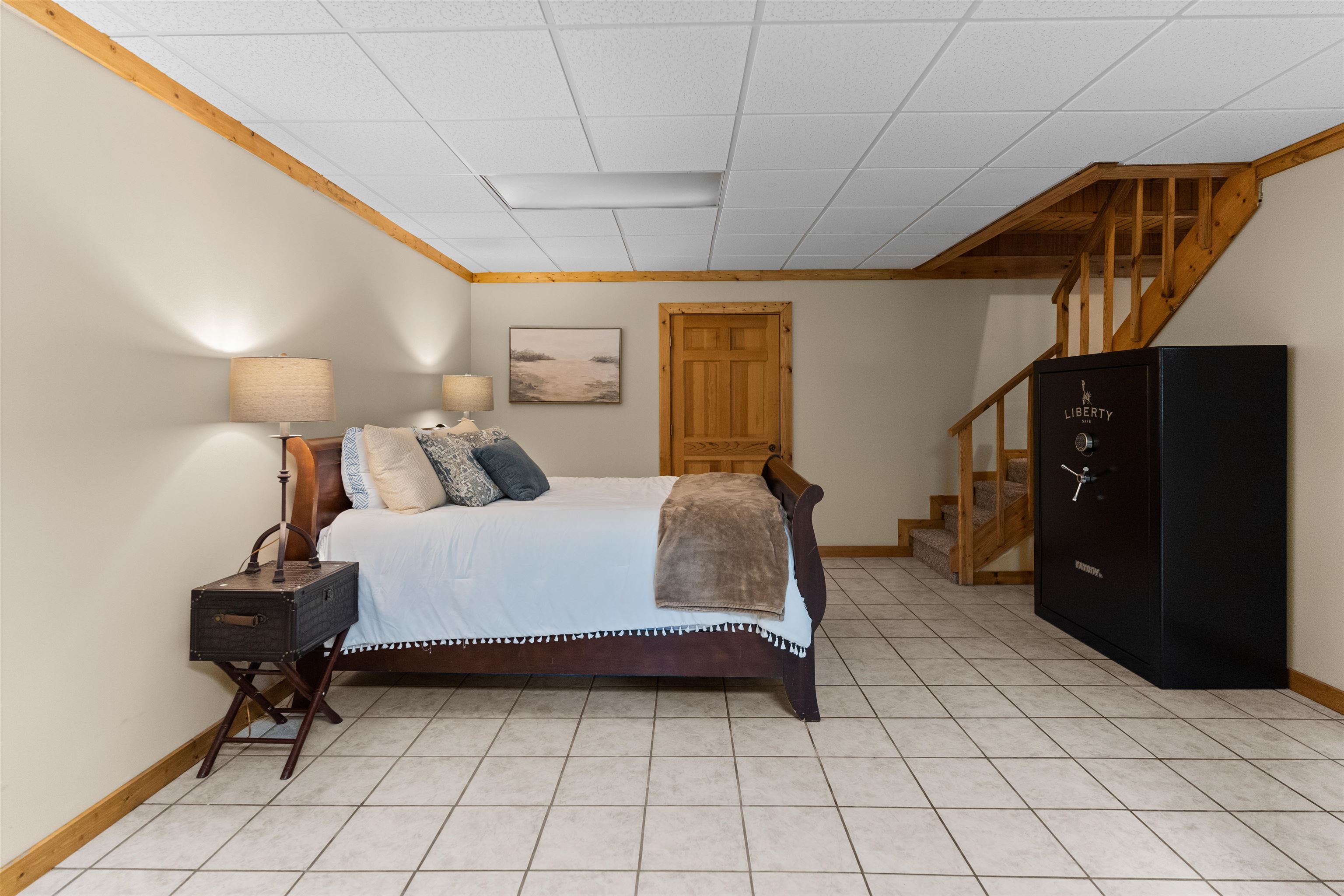 224 LOCH WAY