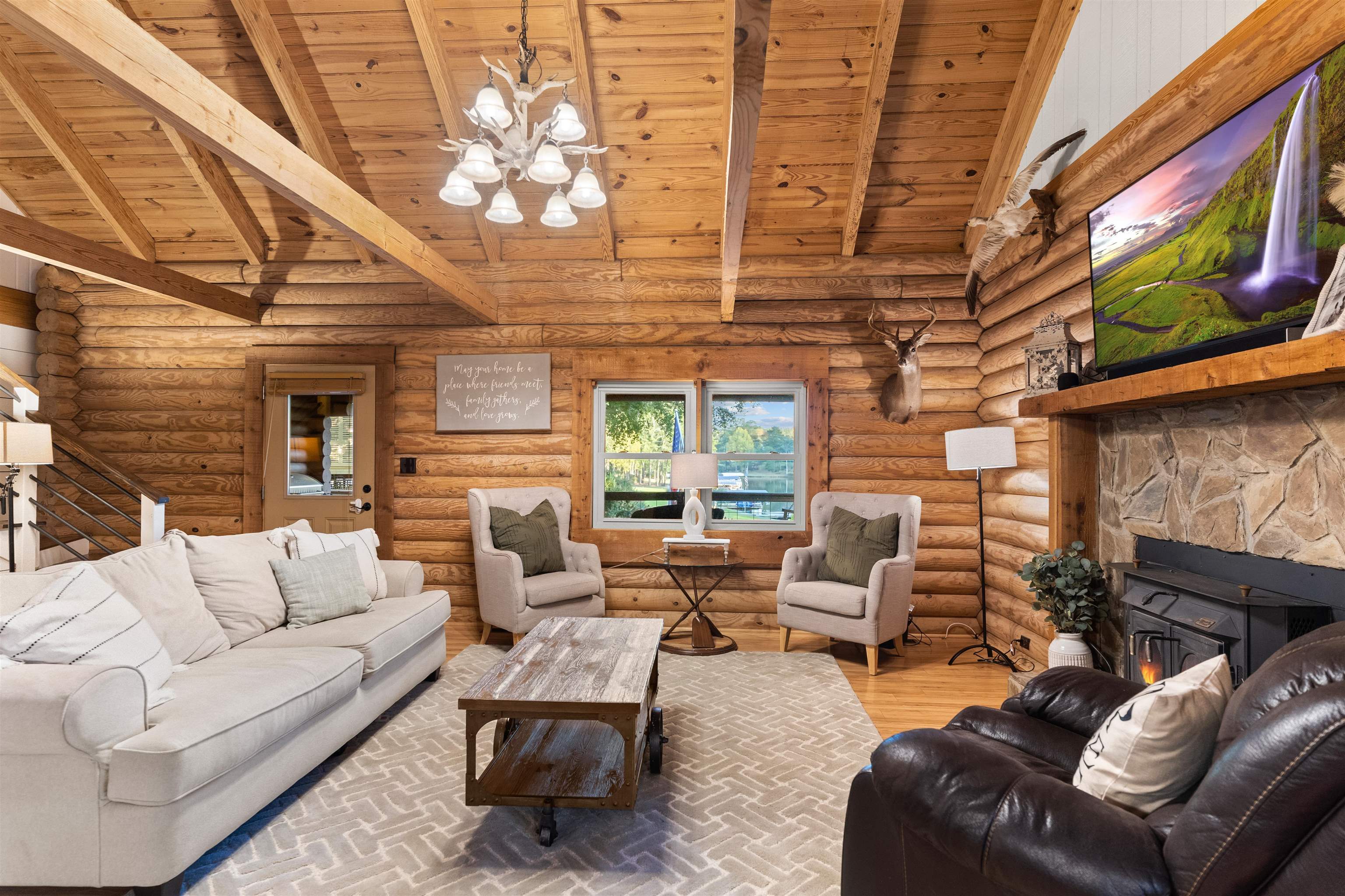 224 LOCH WAY