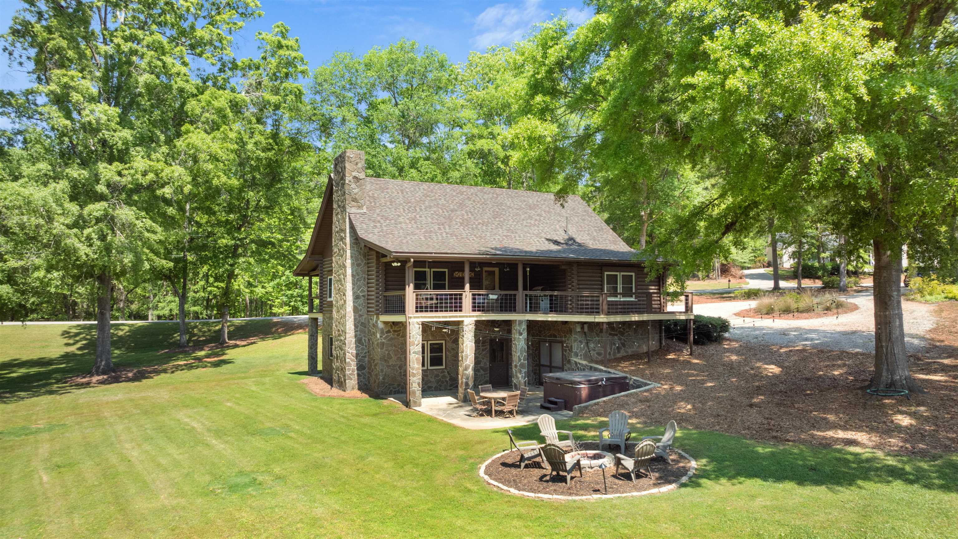 224 LOCH WAY