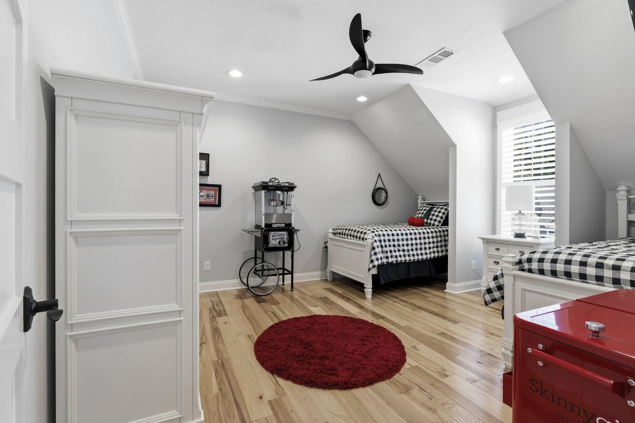 1090 CROOKED CREEK ROAD