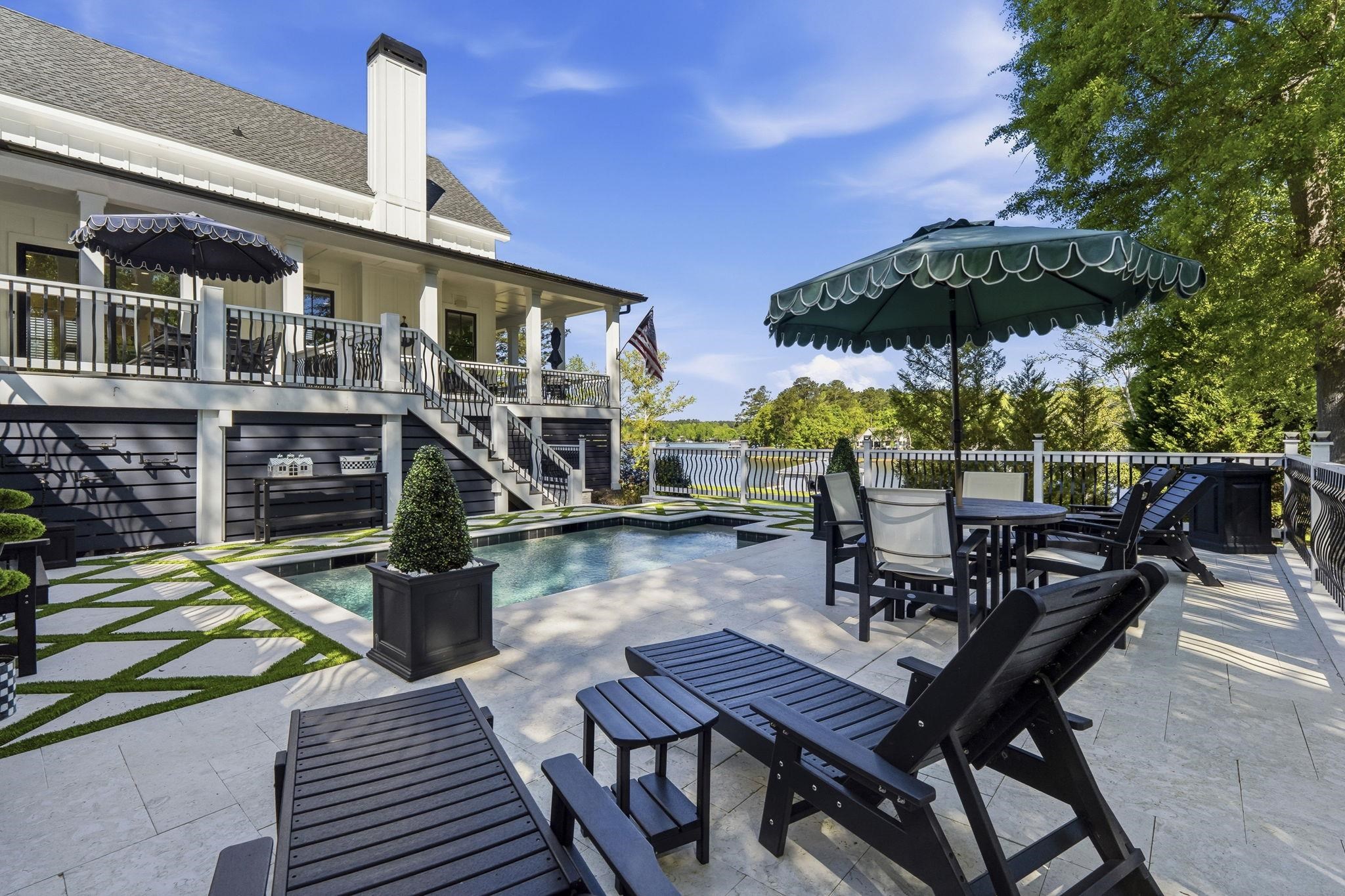 1090 CROOKED CREEK ROAD