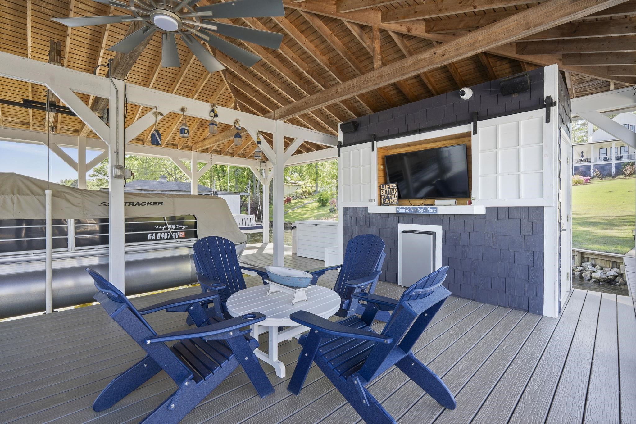 1090 CROOKED CREEK ROAD