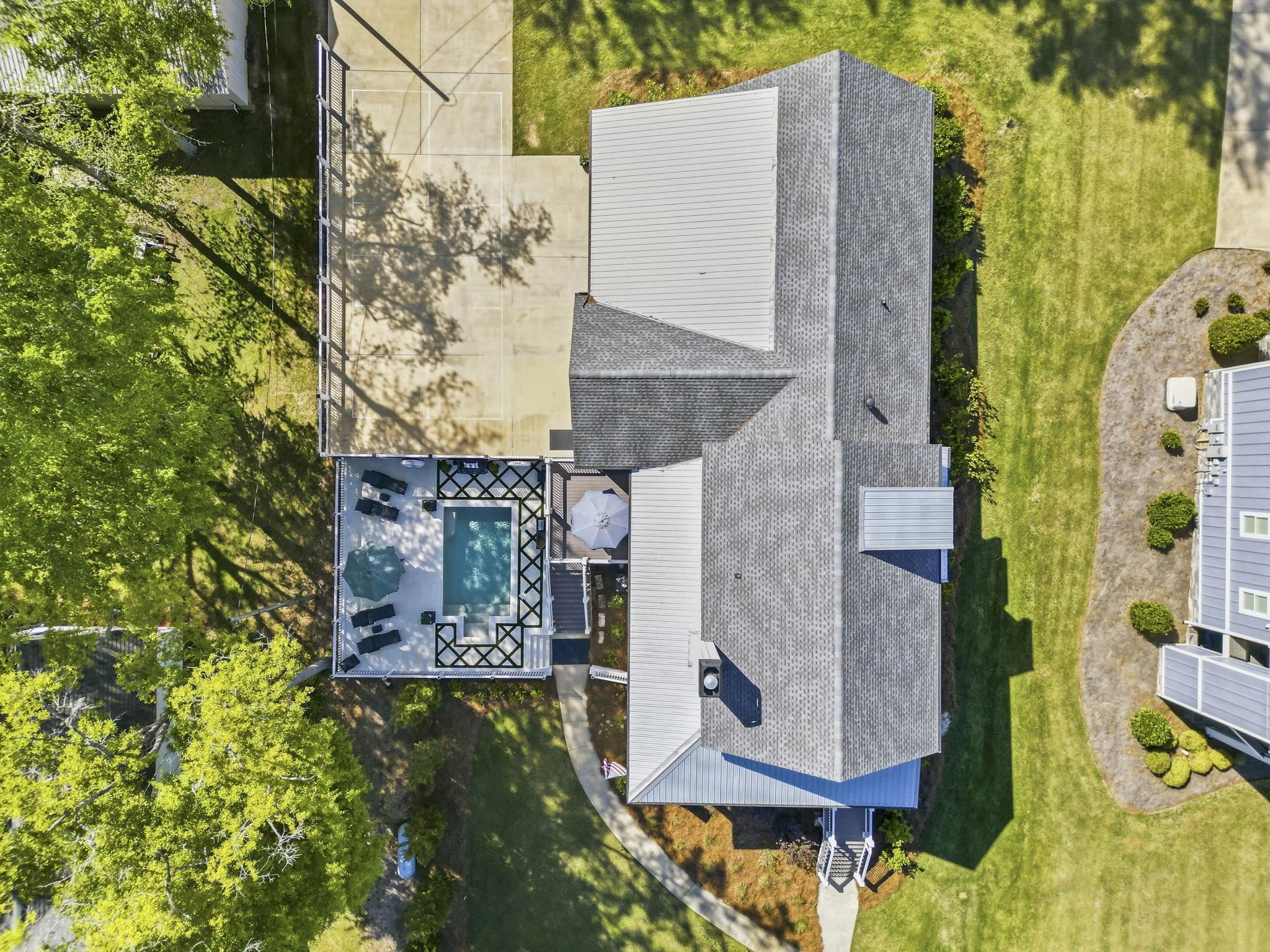 1090 CROOKED CREEK ROAD