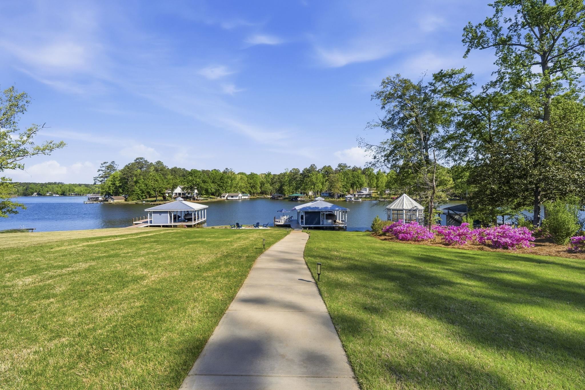 1090 CROOKED CREEK ROAD