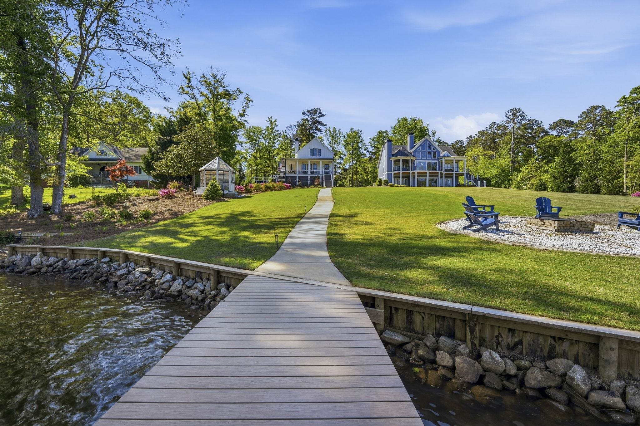 1090 CROOKED CREEK ROAD