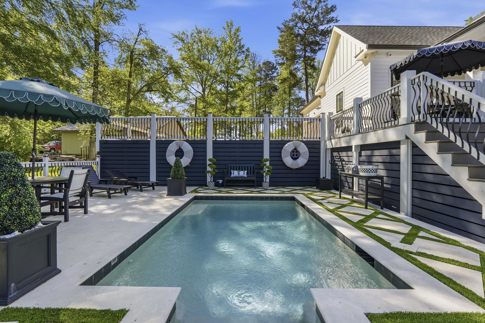 1090 CROOKED CREEK ROAD