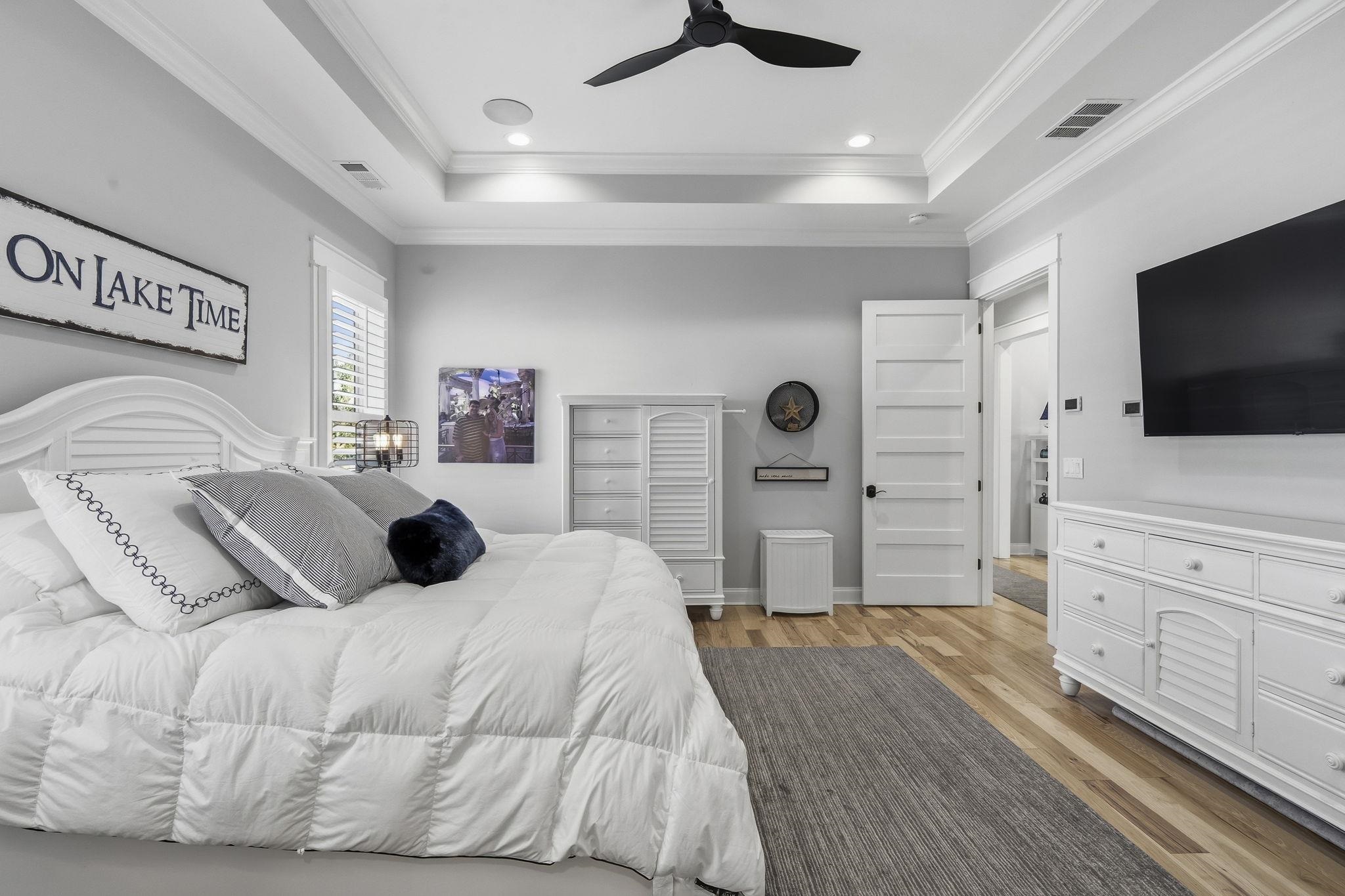 1090 CROOKED CREEK ROAD